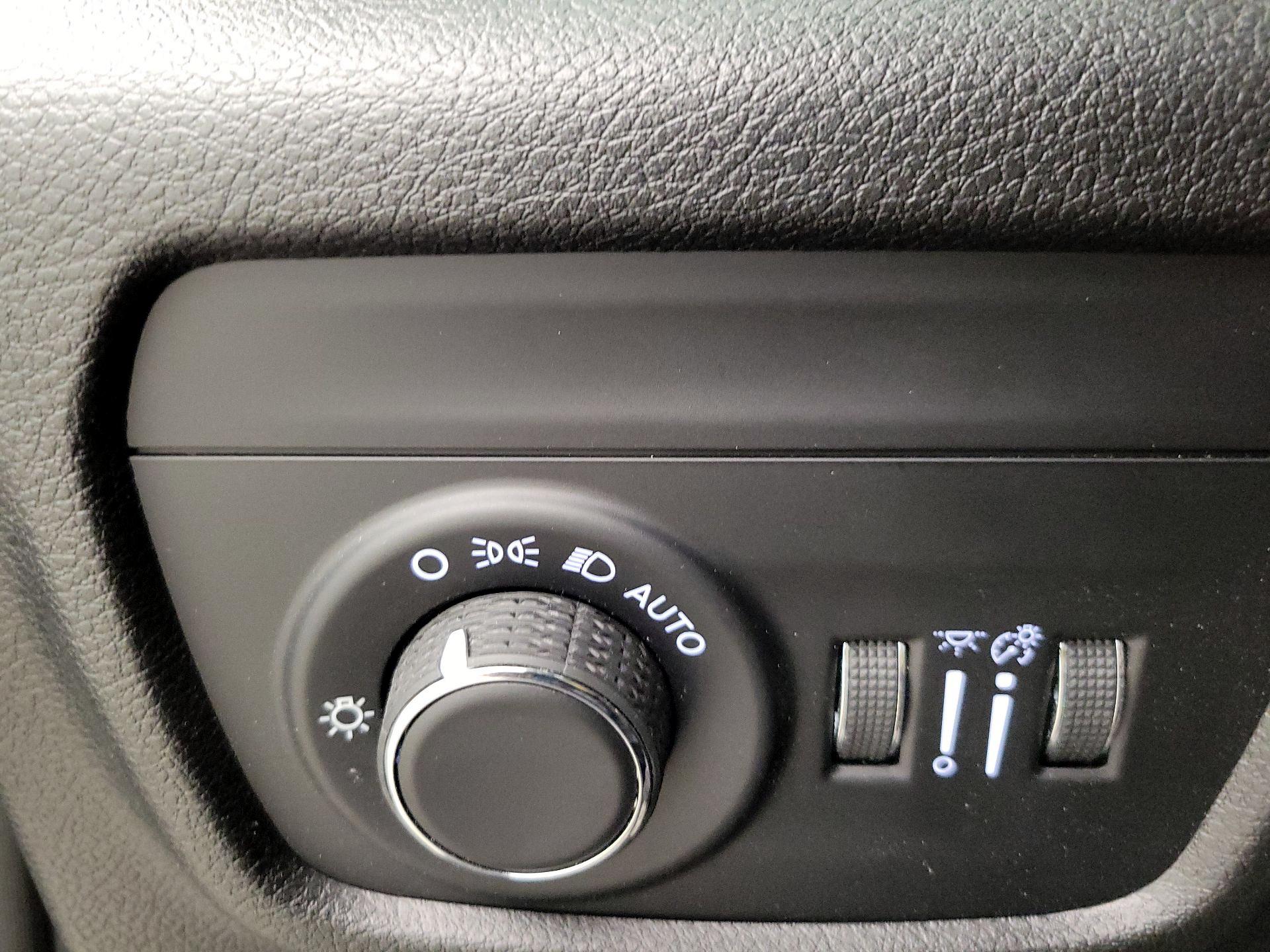 Thumbnail: 2023 Jeep Grand Cherokee - 13