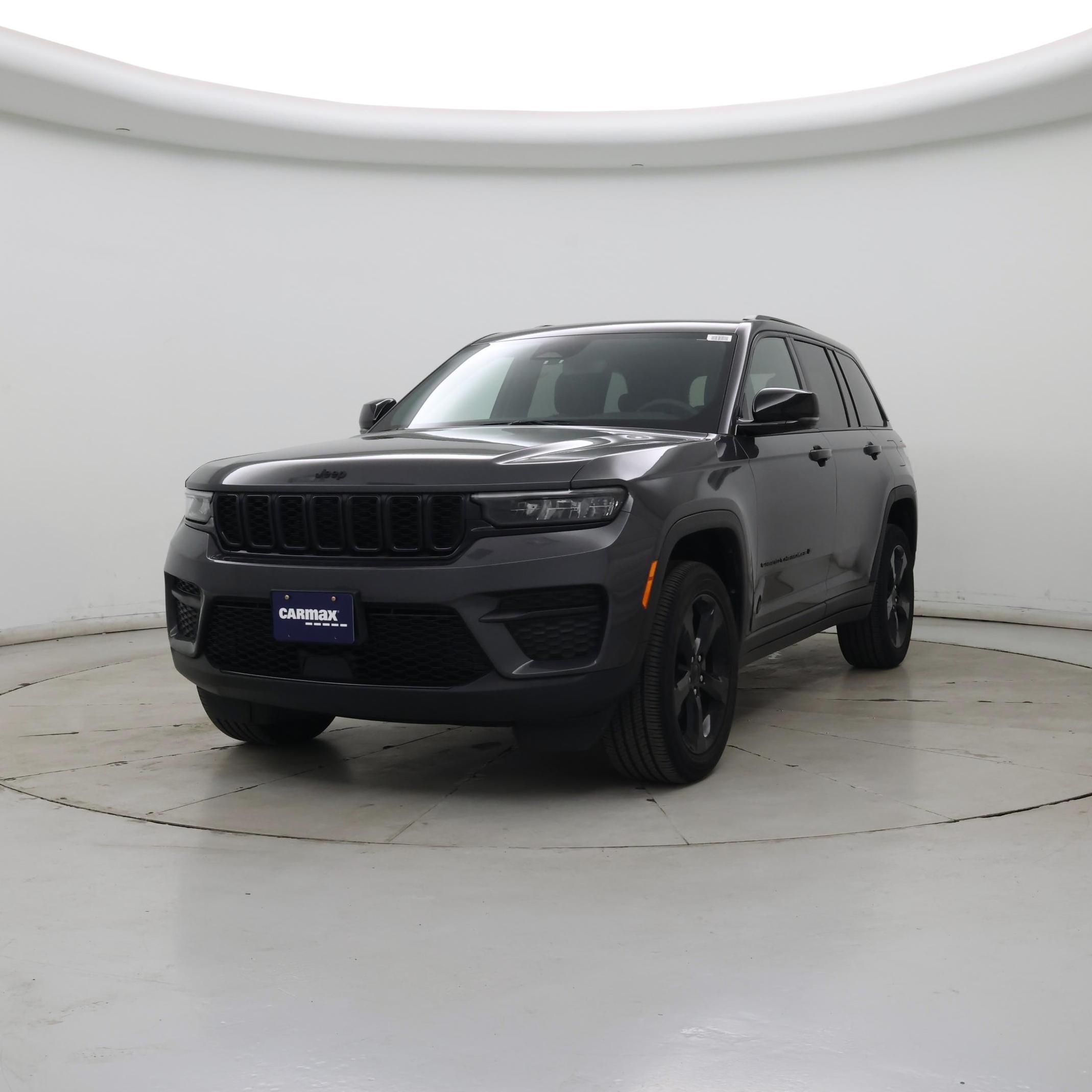 Thumbnail: 2023 Jeep Grand Cherokee - 4