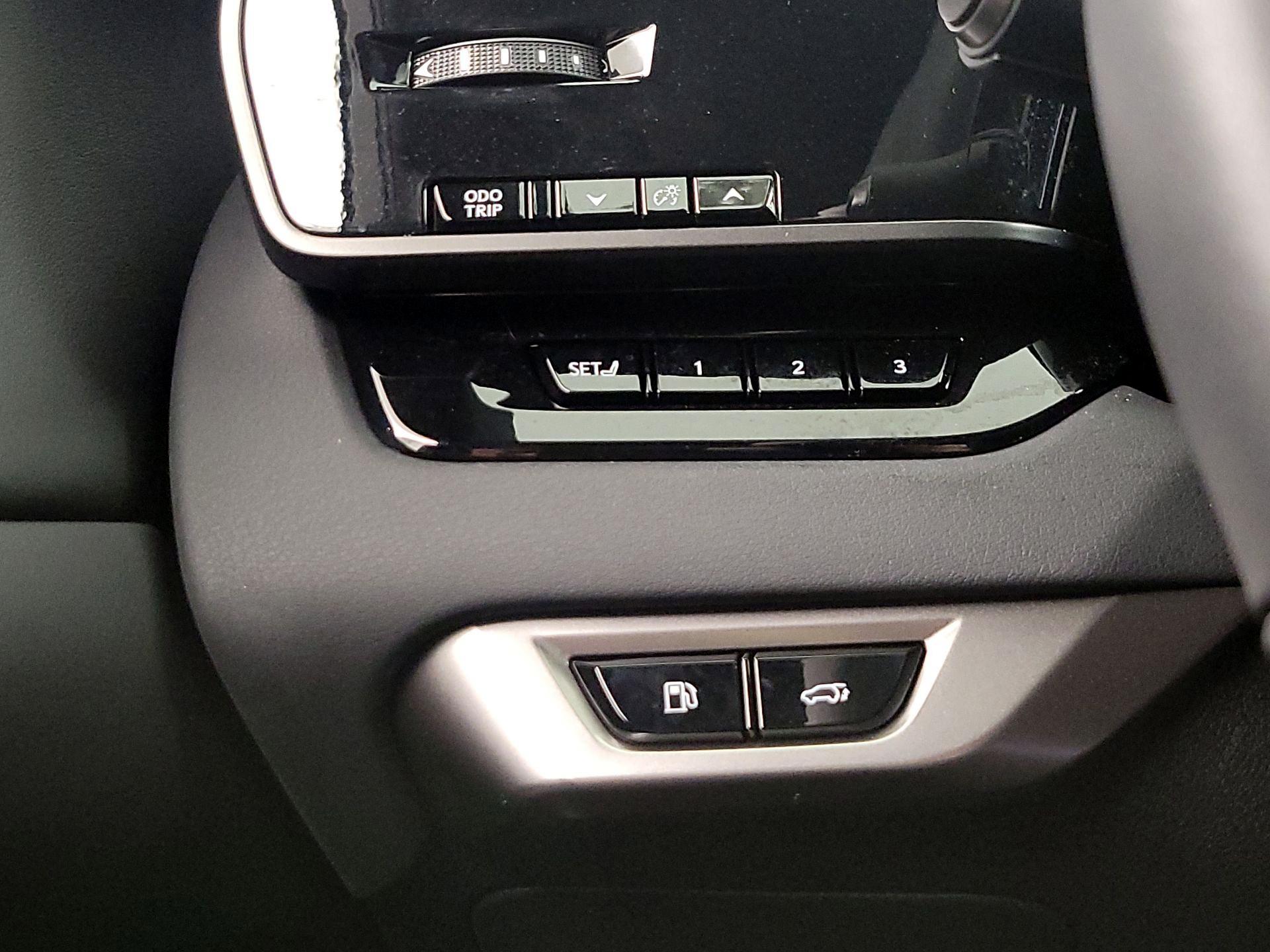 Thumbnail: 2025 Lexus RX - 13