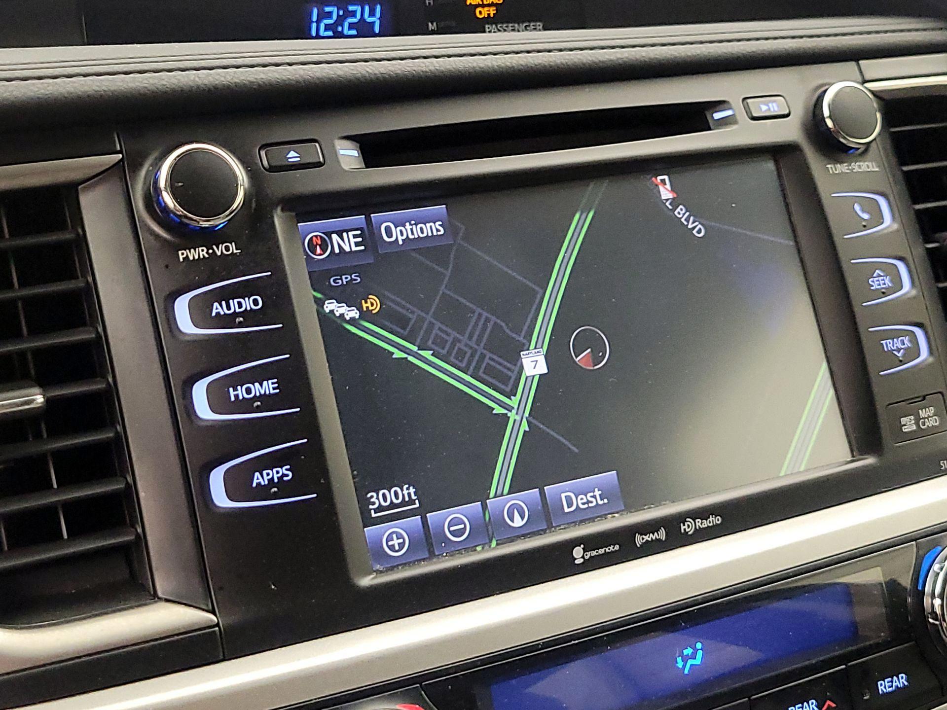 Thumbnail: 2019 Toyota Highlander - 14