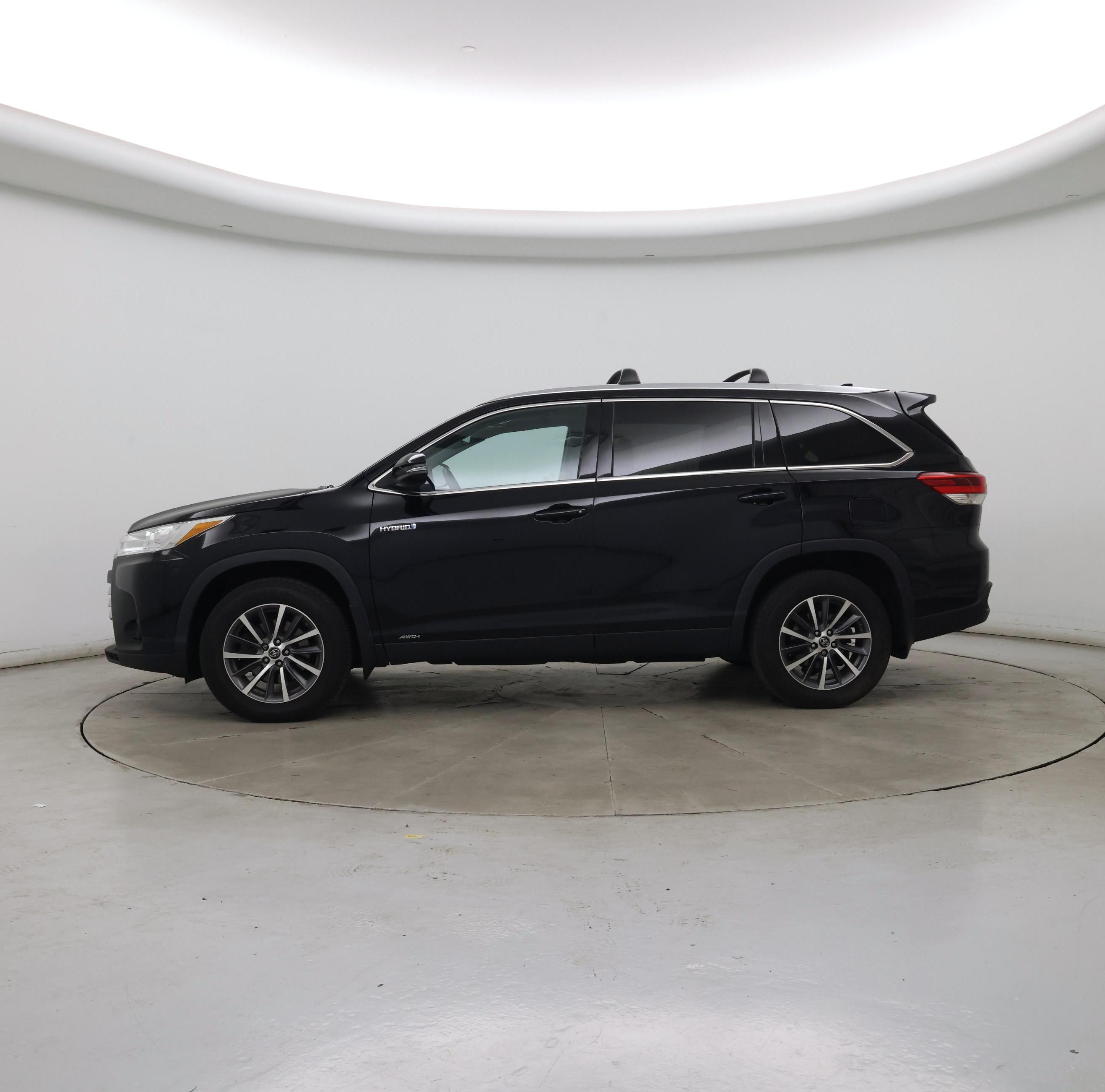 Thumbnail: 2019 Toyota Highlander - 3