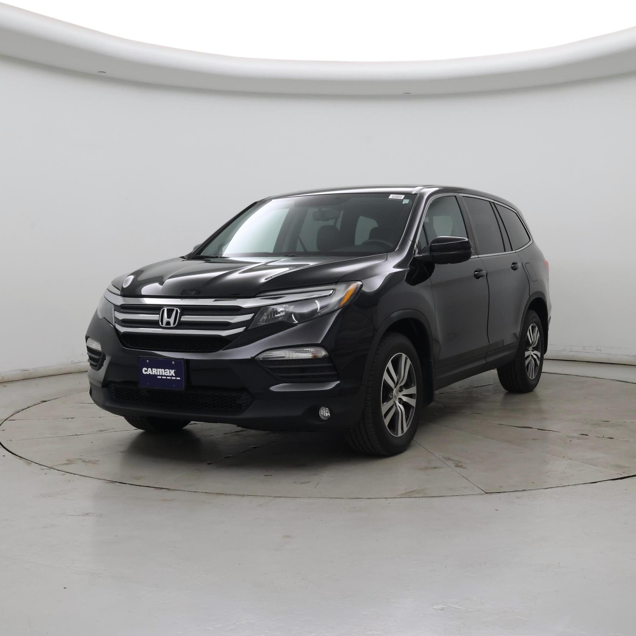 Thumbnail: 2017 Honda Pilot - 4