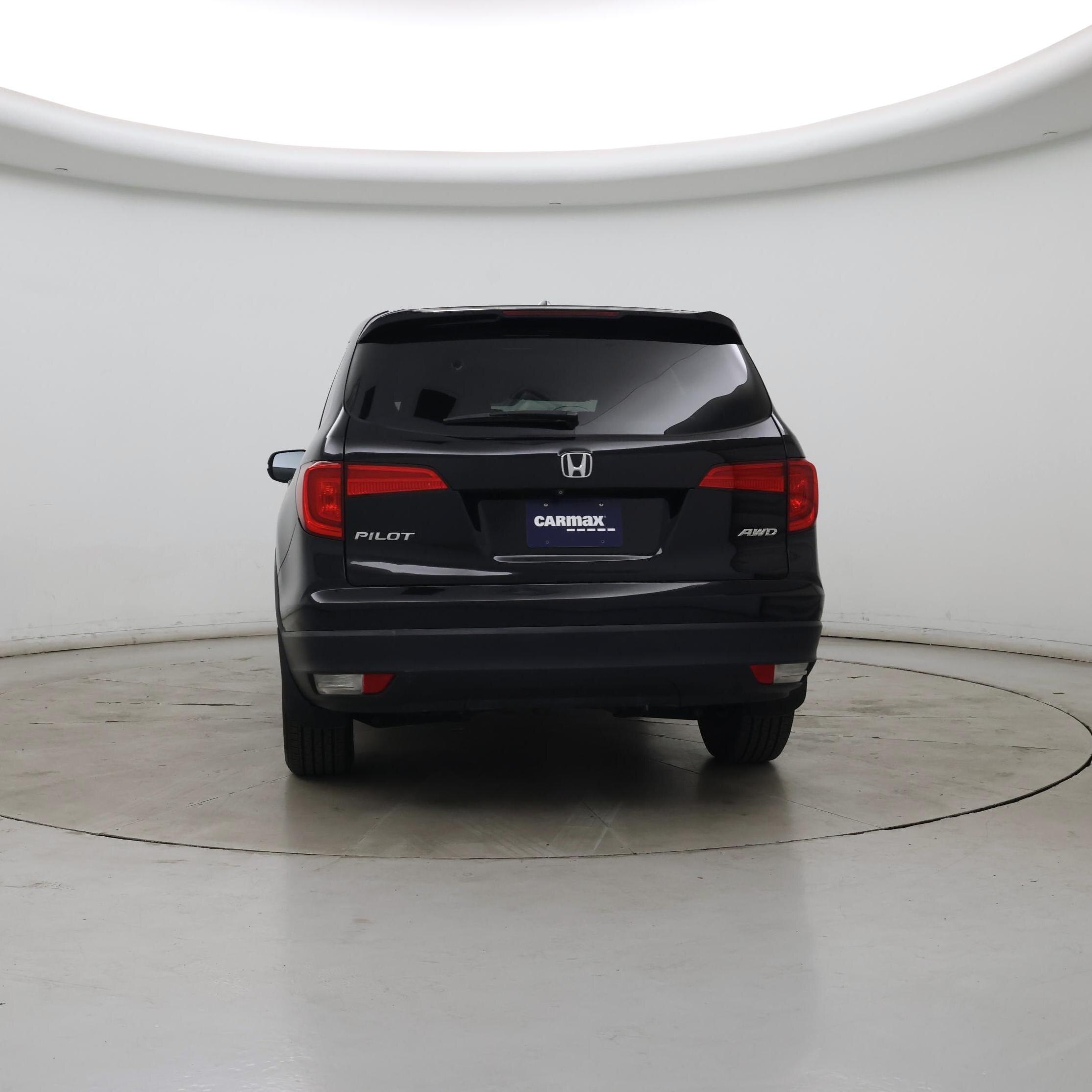 Thumbnail: 2017 Honda Pilot - 6