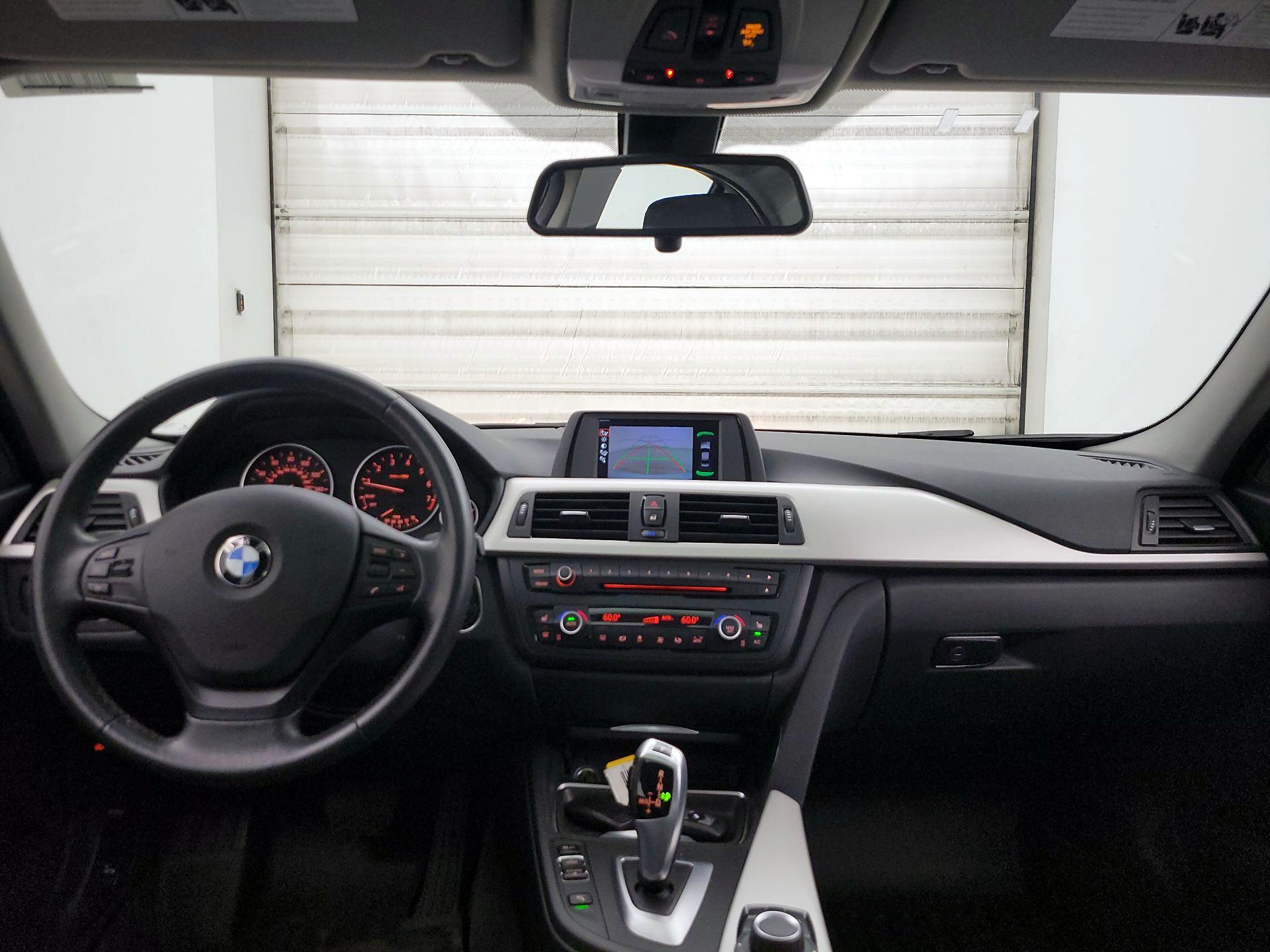 Thumbnail: 2014 BMW 3 Series - 9