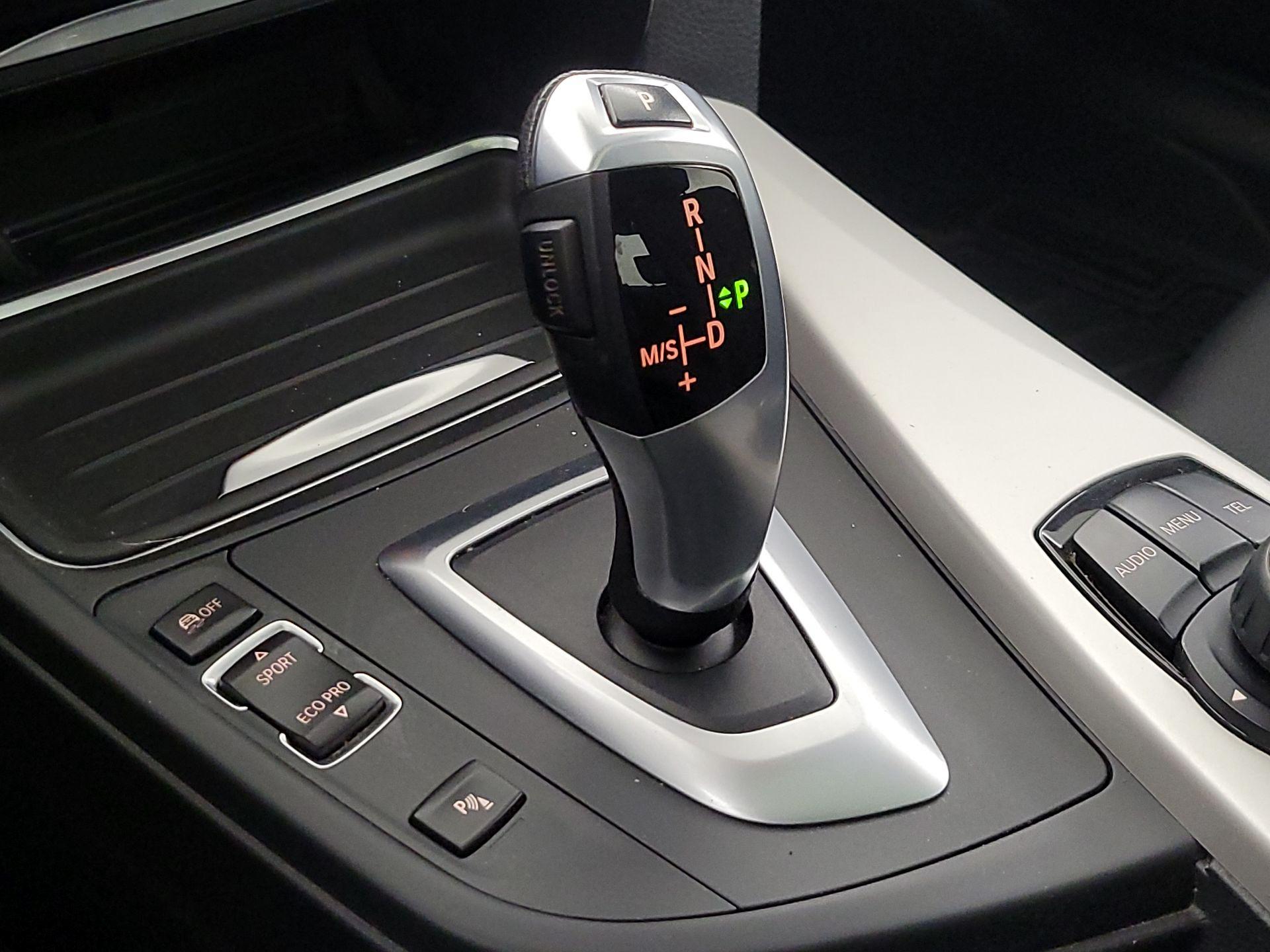 Thumbnail: 2014 BMW 3 Series - 17