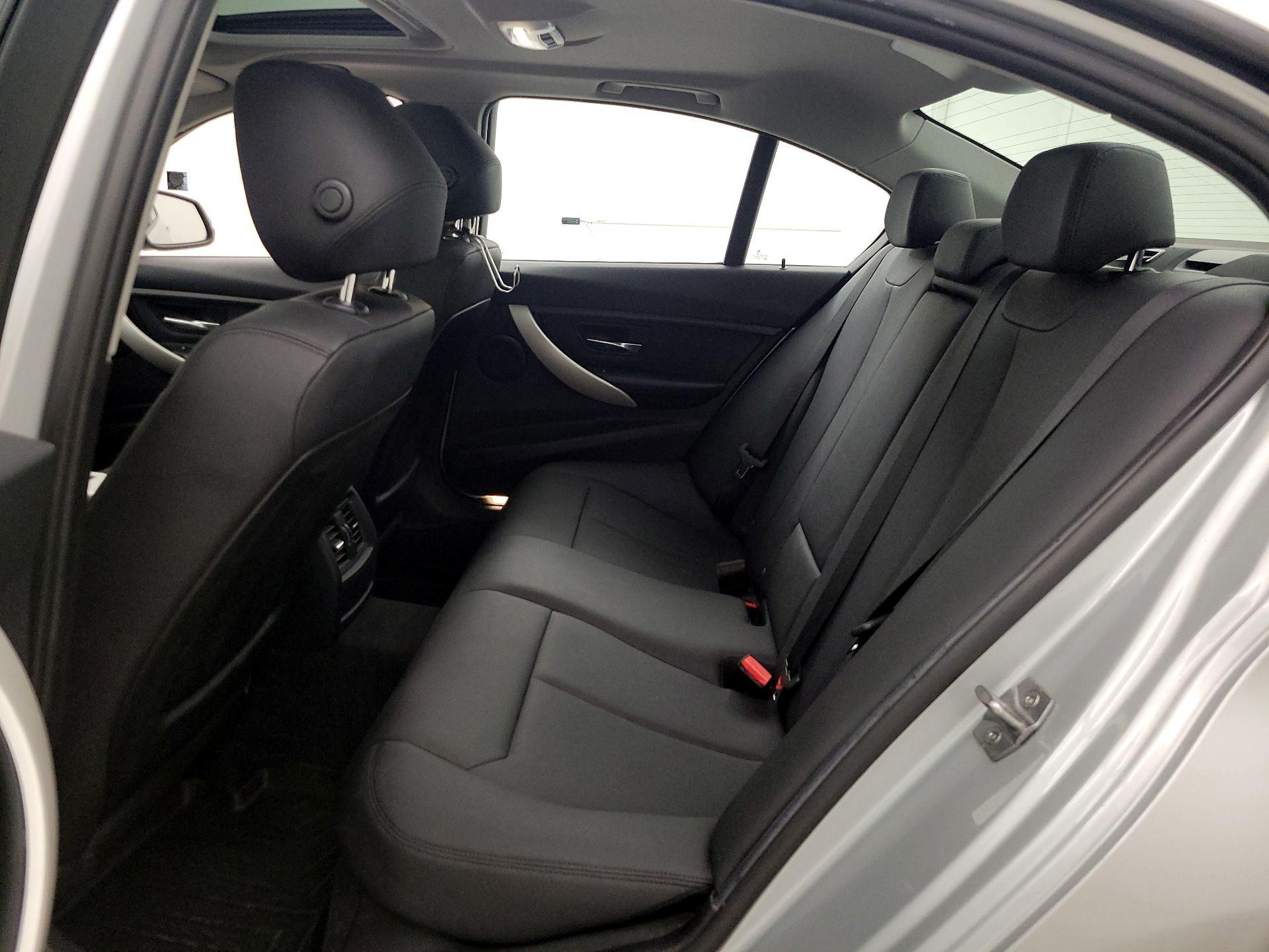 Thumbnail: 2014 BMW 3 Series - 20