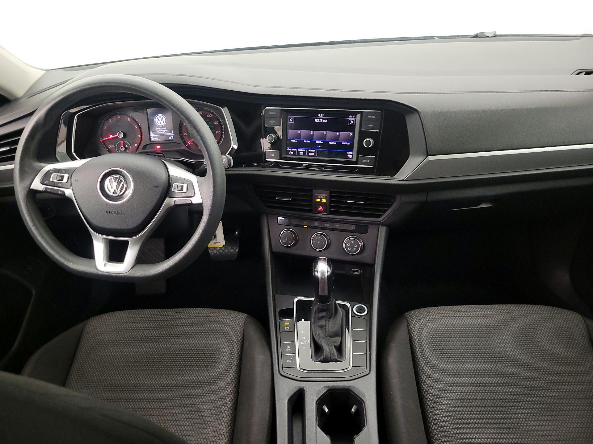 Thumbnail: 2019 Volkswagen Jetta - 9