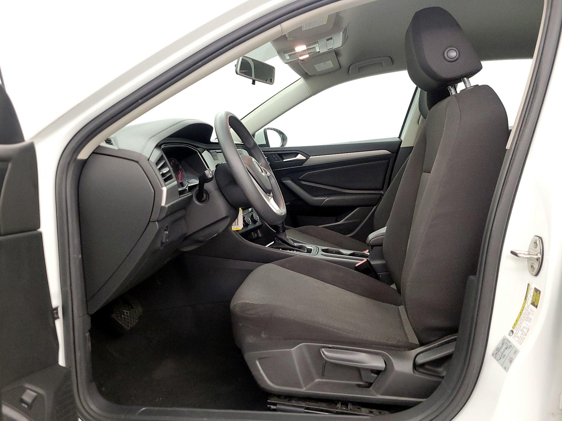 Thumbnail: 2019 Volkswagen Jetta - 11