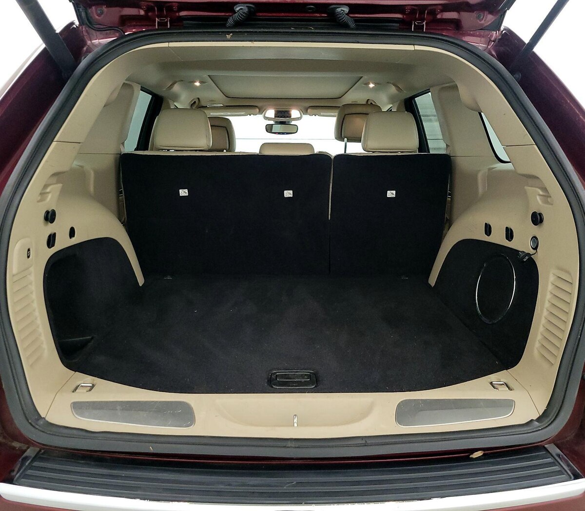 Trunk/Cargo (Seats Up)