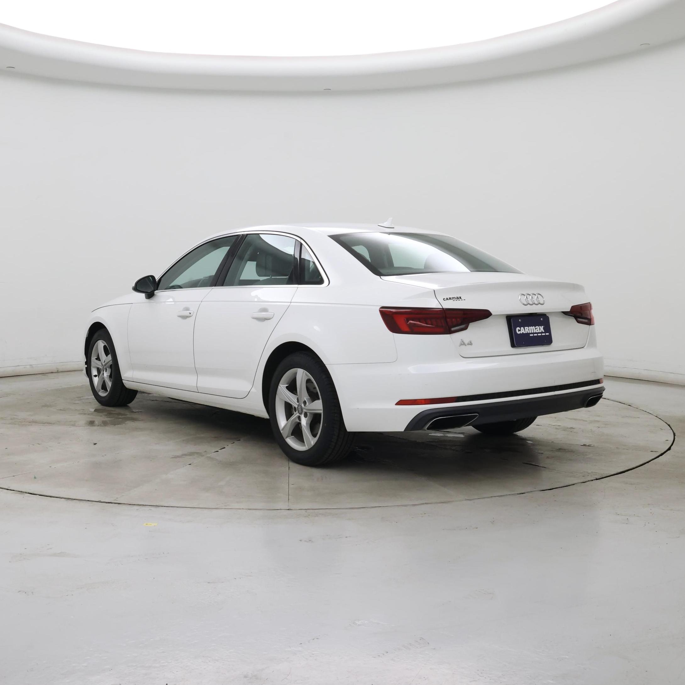 Thumbnail: 2019 Audi A4 - 2