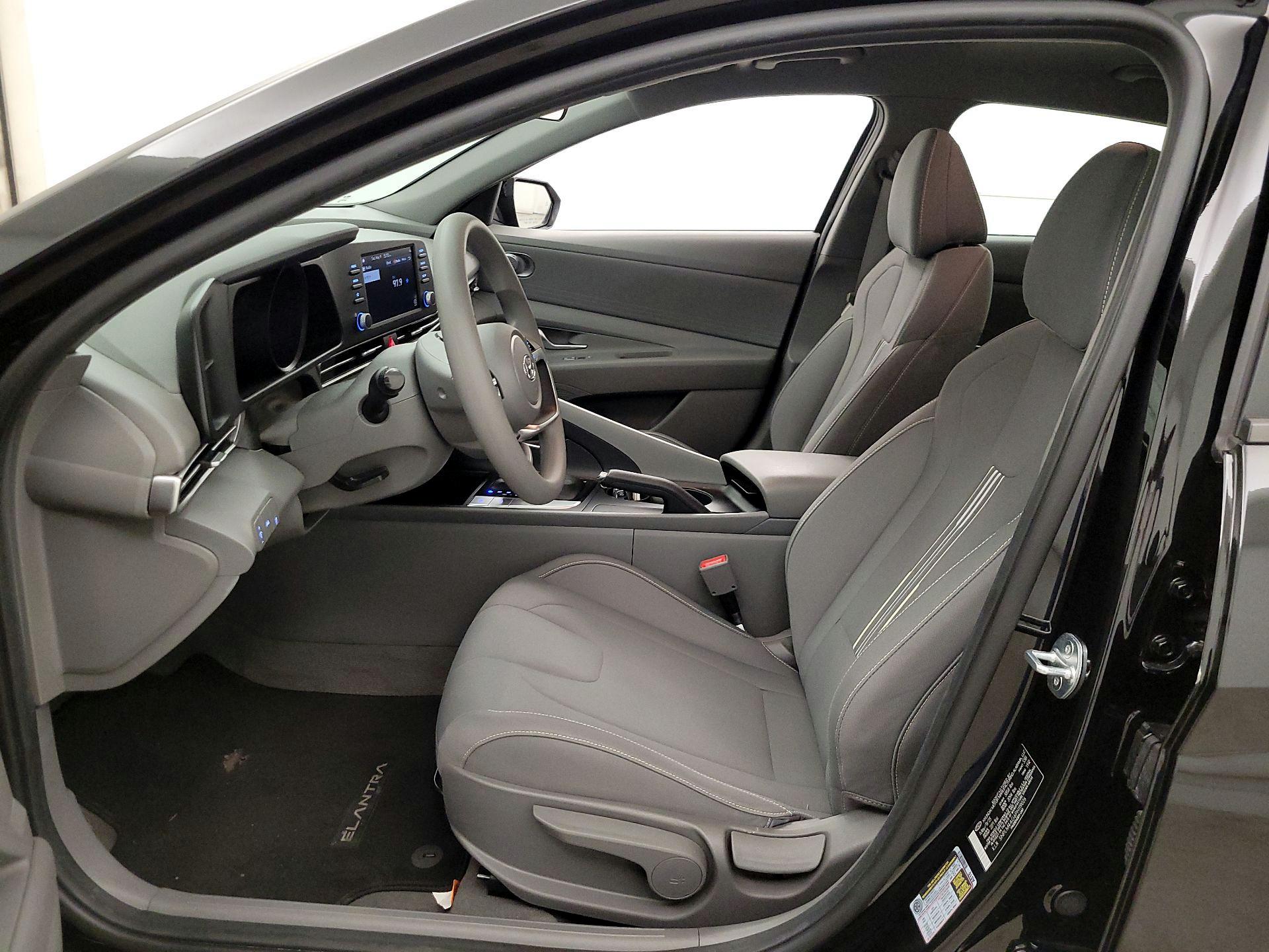 Thumbnail: 2023 Hyundai Elantra - 11