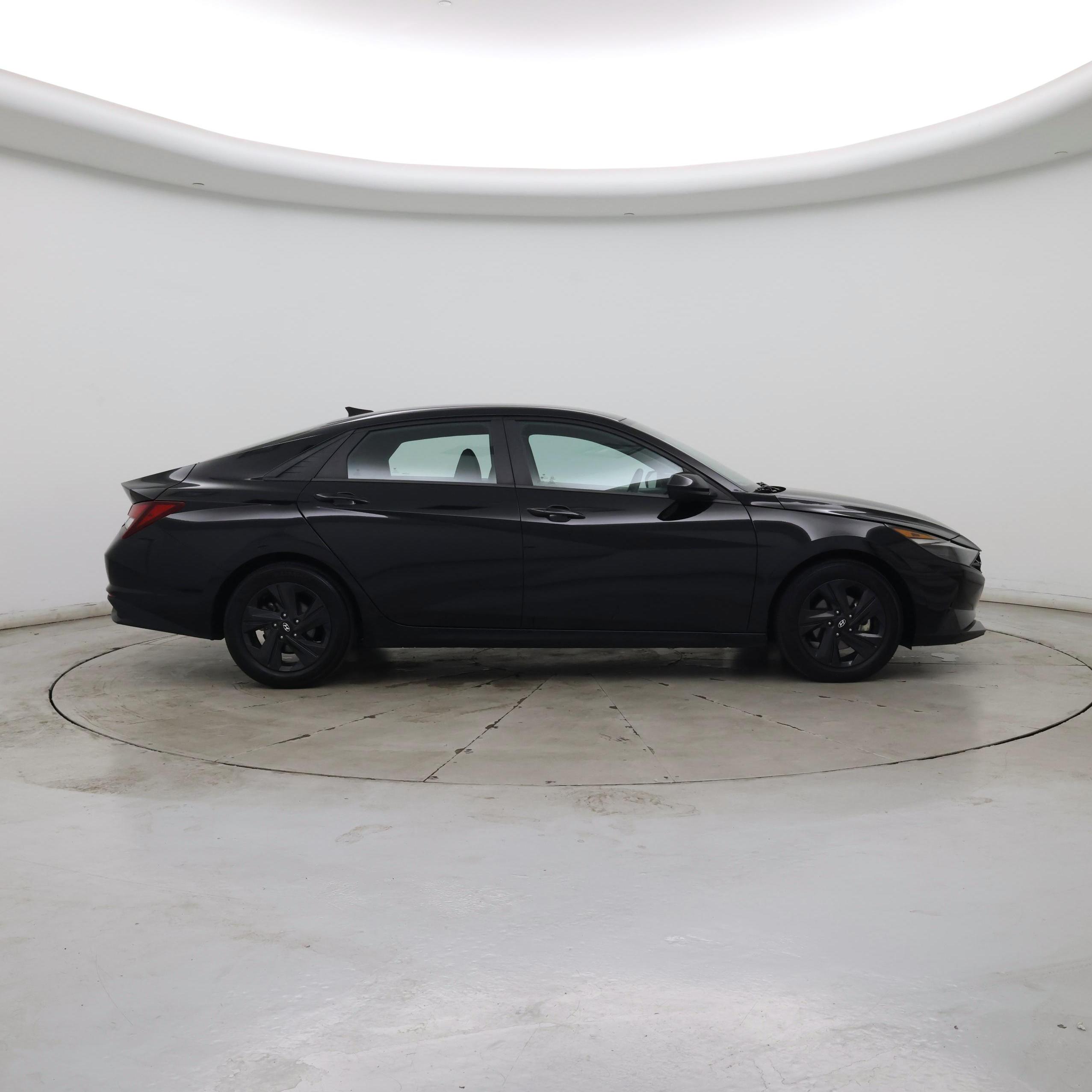 Thumbnail: 2023 Hyundai Elantra - 7