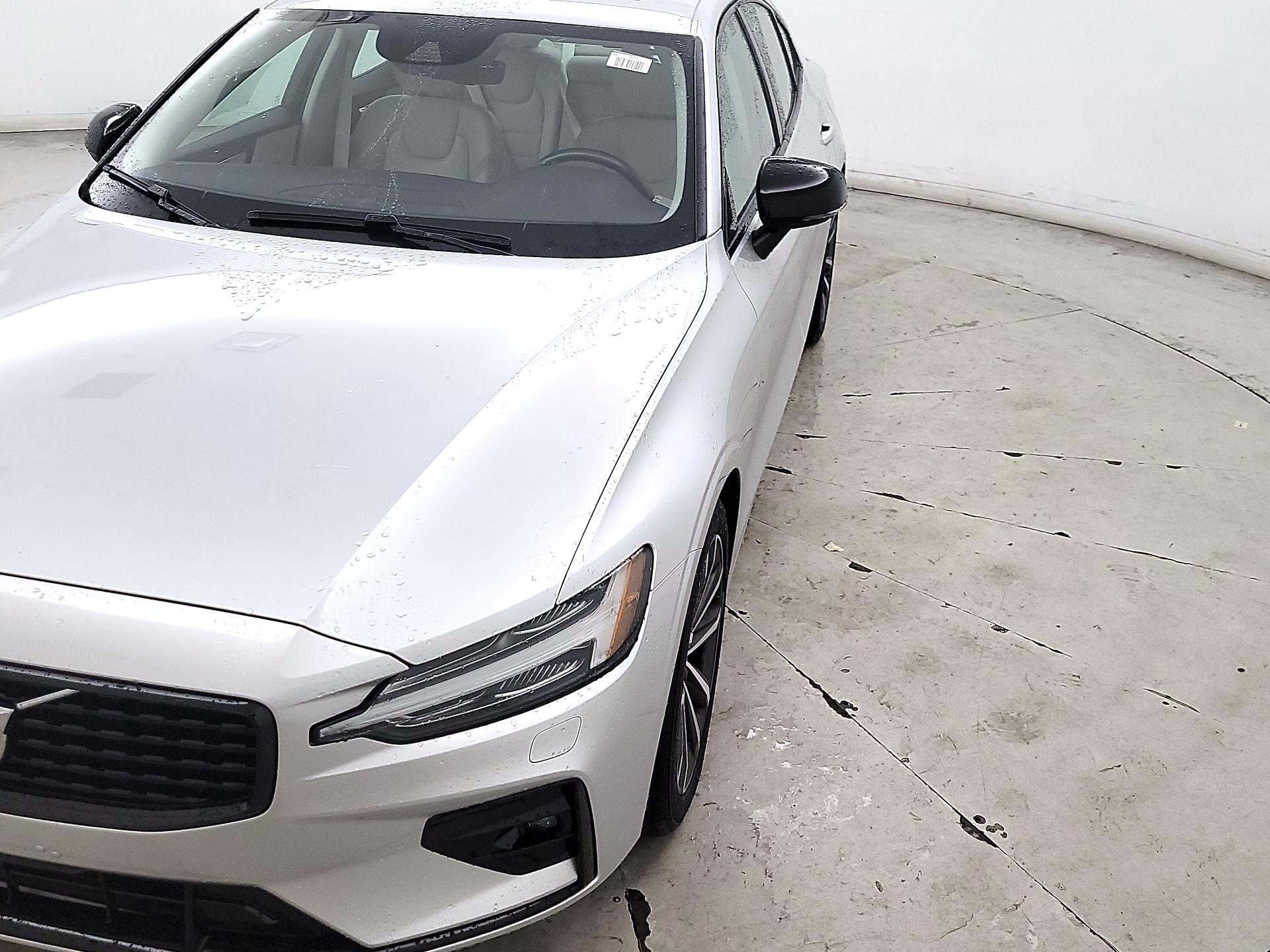 Thumbnail: 2022 Volvo S60 - 3