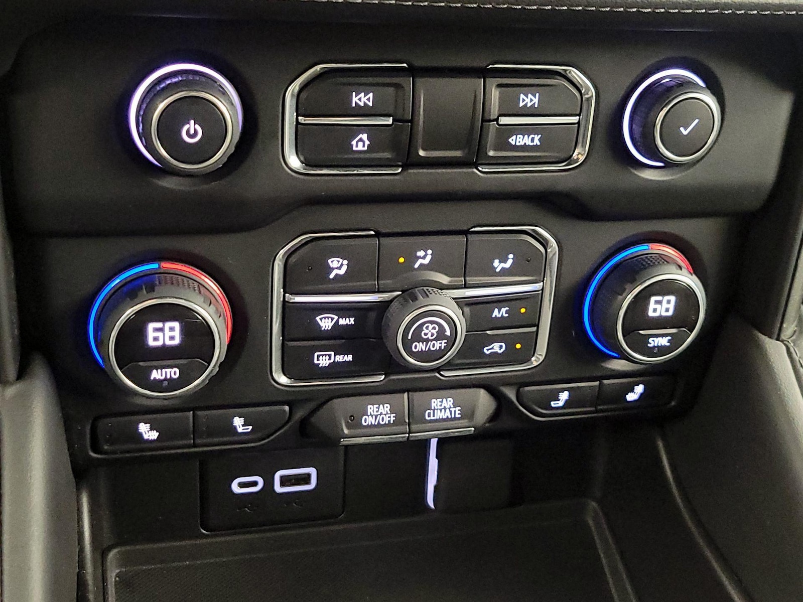 2022 Chevrolet Tahoe Z71 - Photo 17