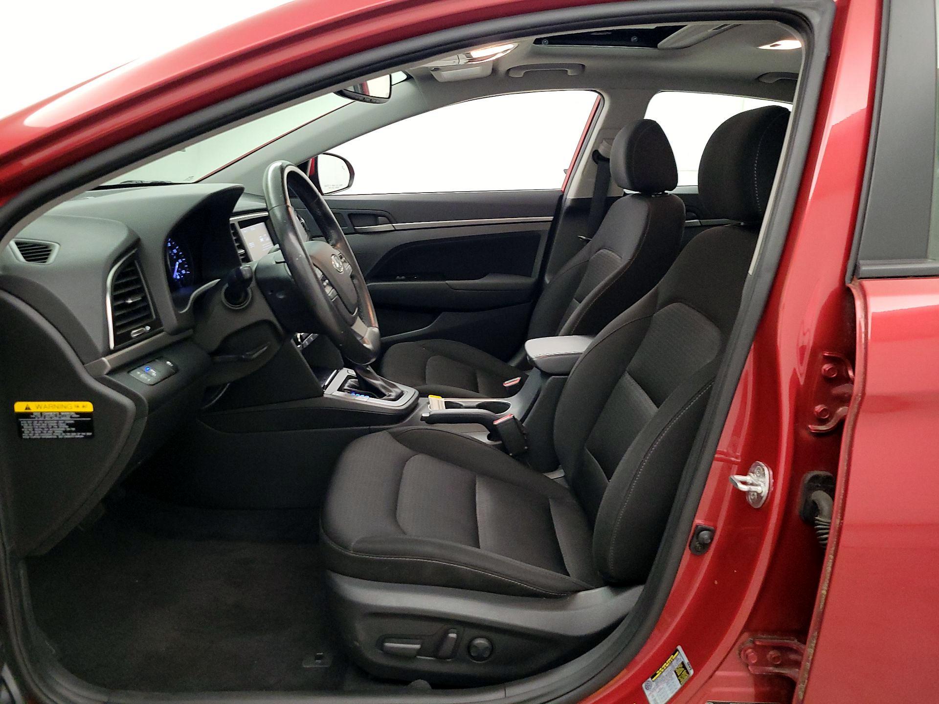Thumbnail: 2017 Hyundai Elantra - 11