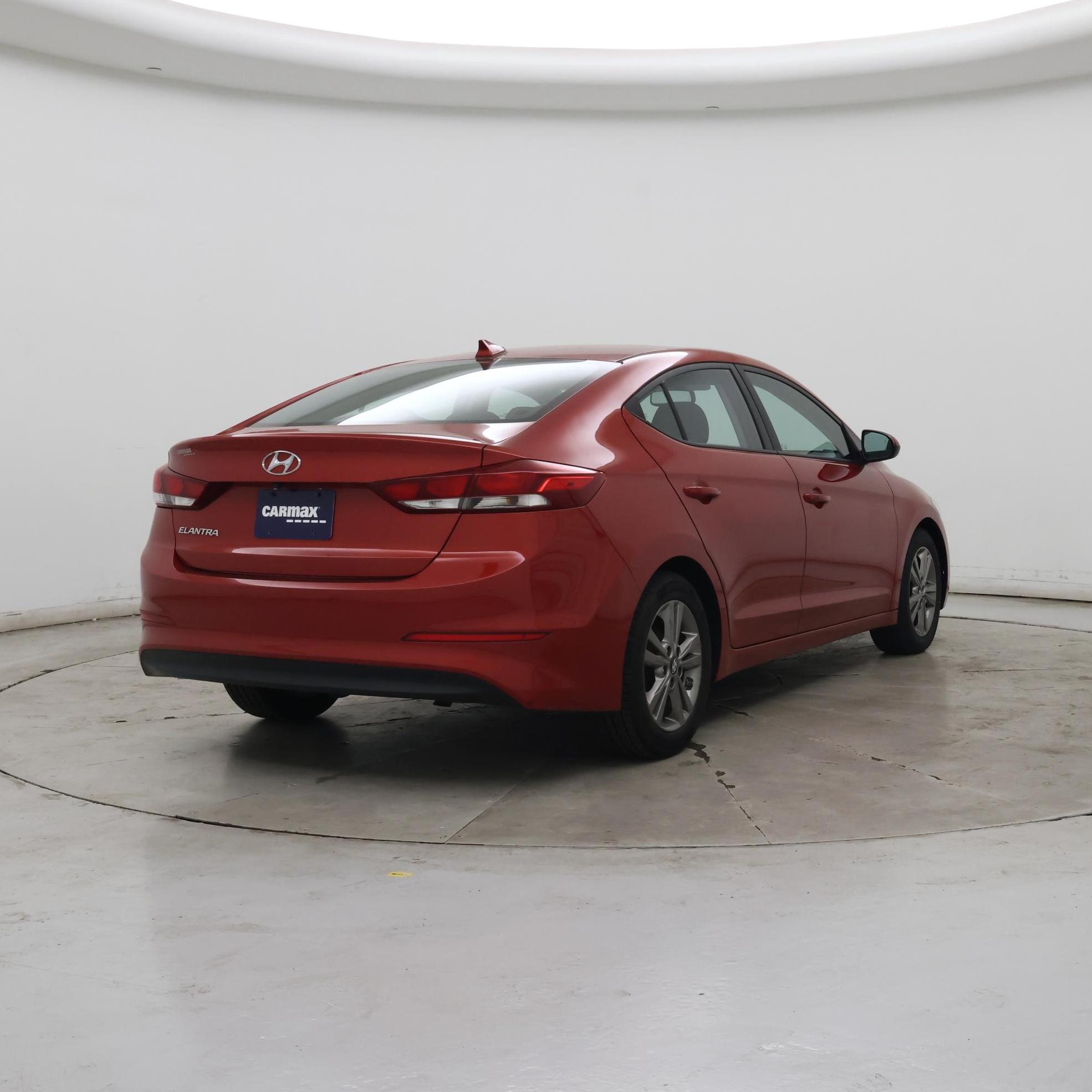 Thumbnail: 2017 Hyundai Elantra - 8