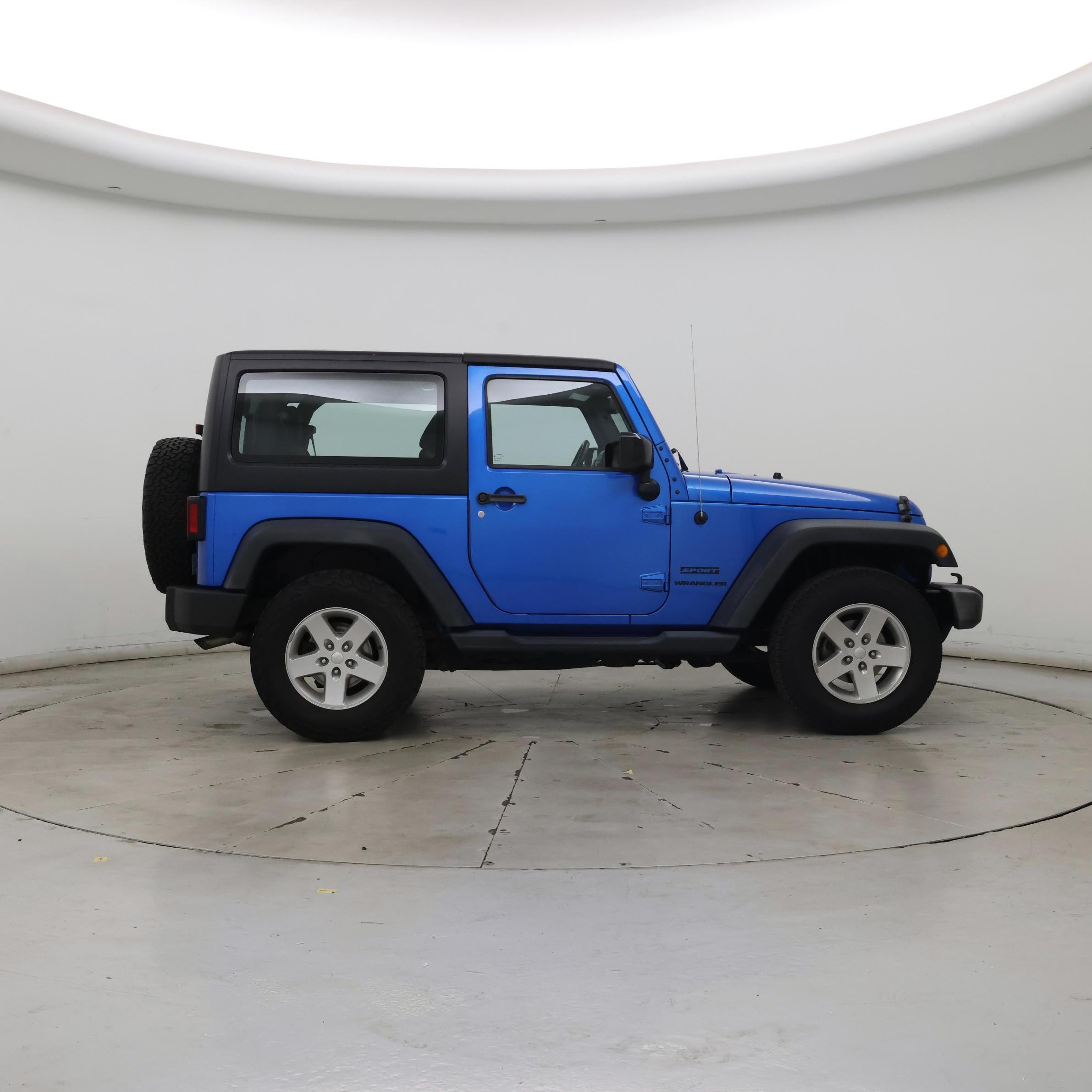 Thumbnail: 2015 Jeep Wrangler - 7