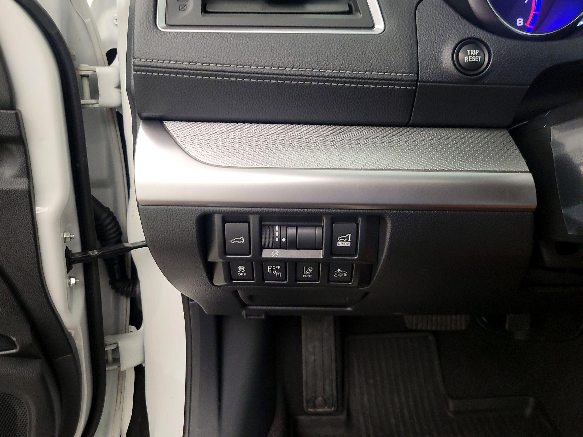 Thumbnail: 2019 Subaru Outback - 13