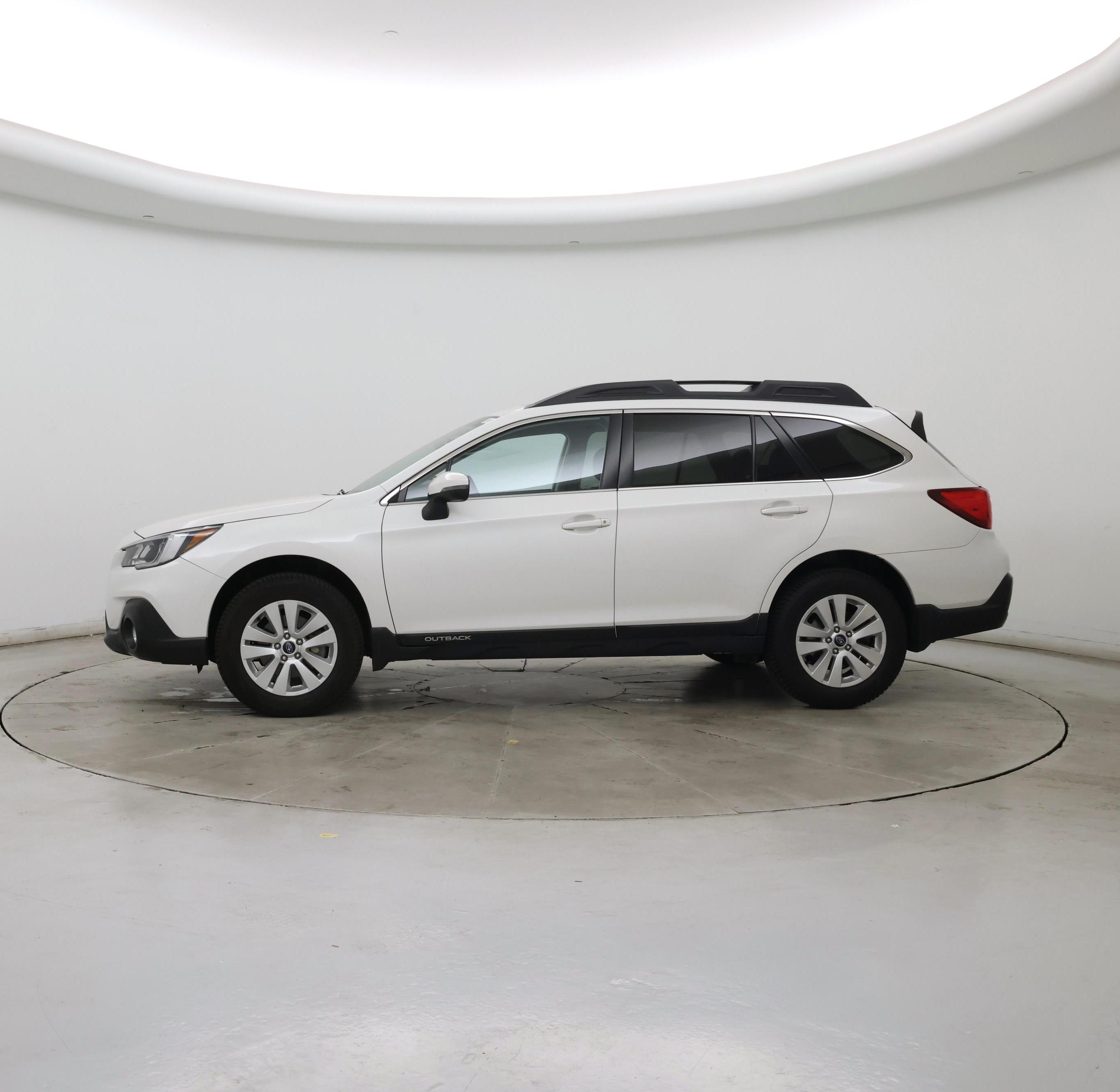Thumbnail: 2019 Subaru Outback - 3