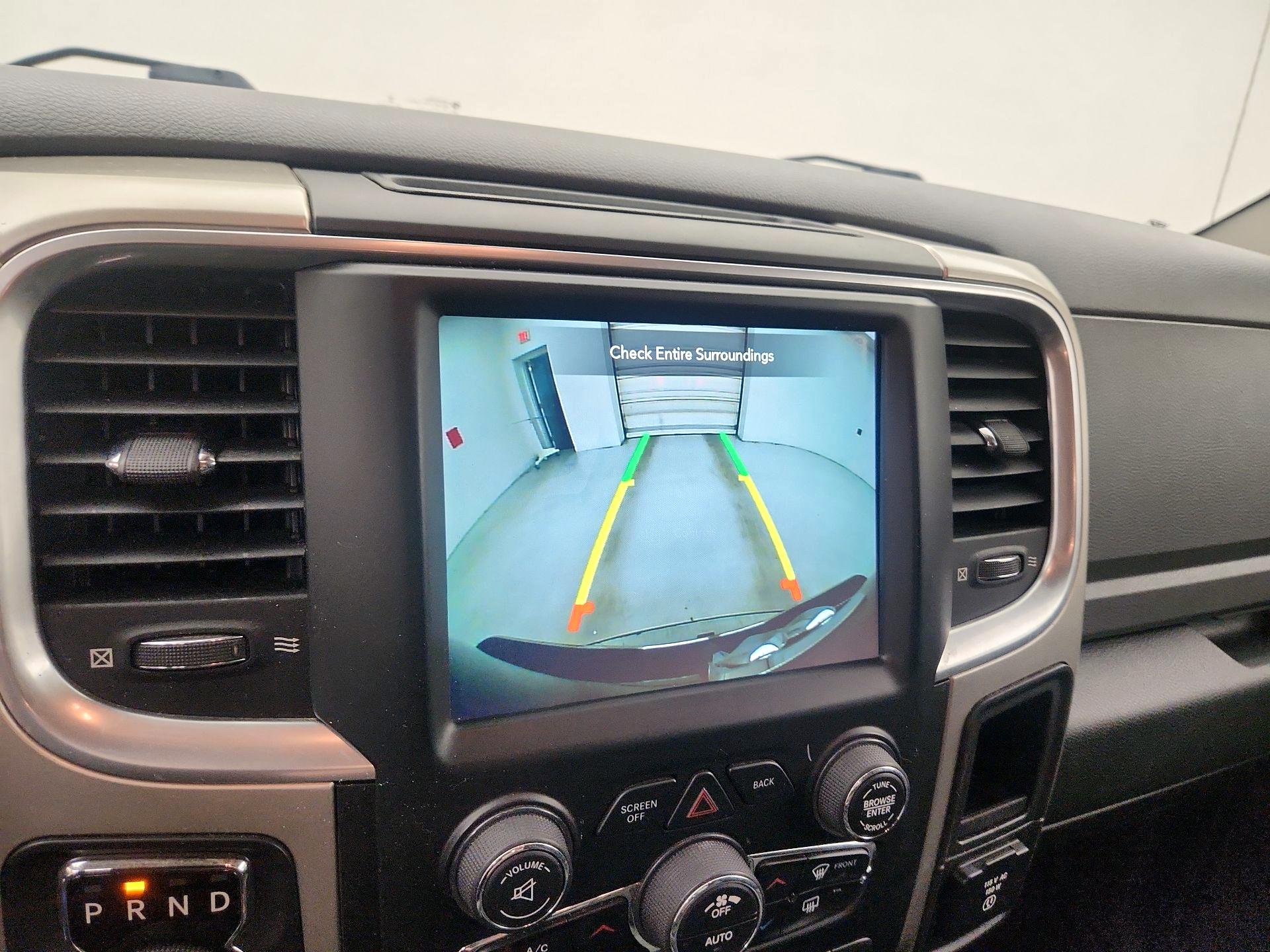 Thumbnail: 2020 RAM 1500 Classic - 14