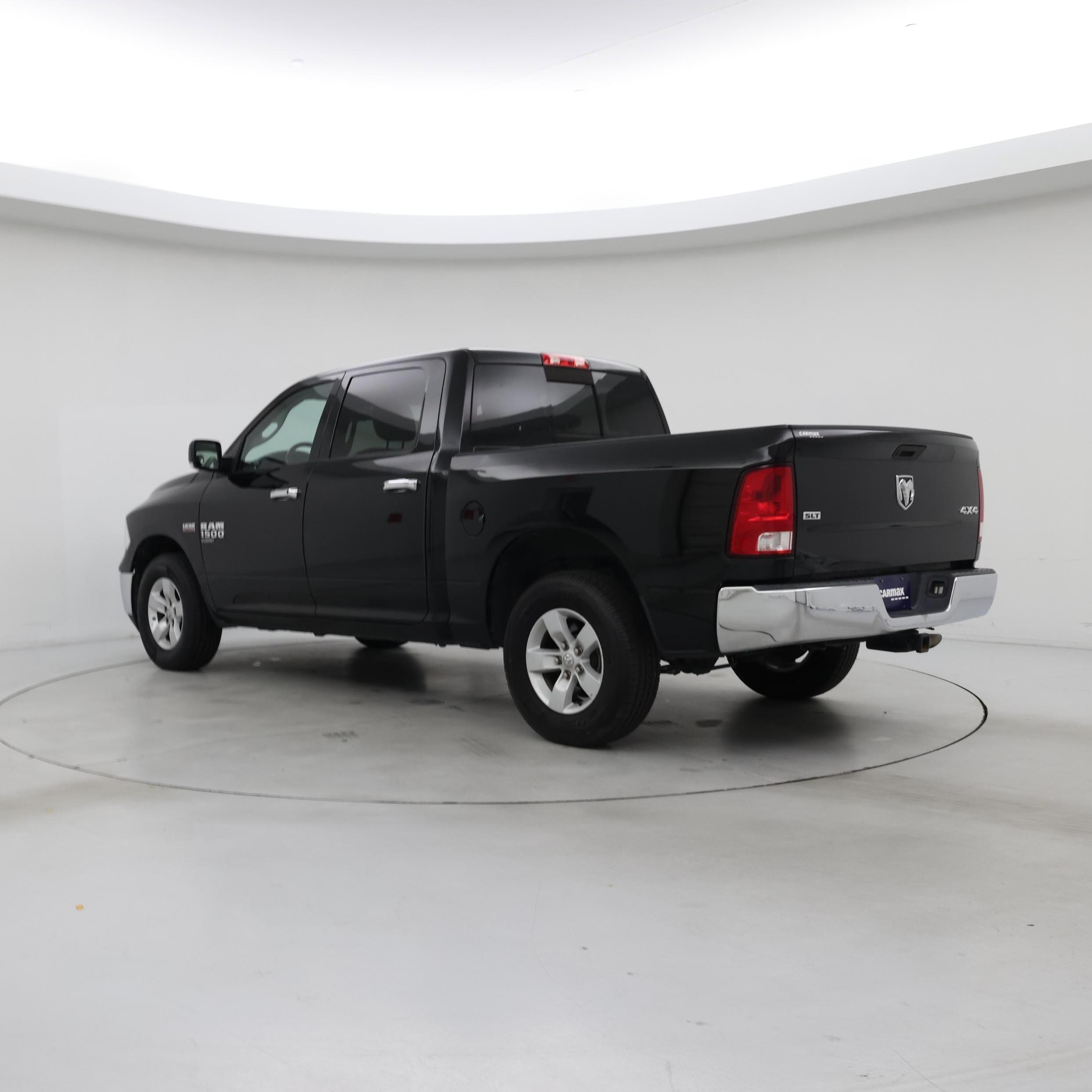 Thumbnail: 2020 RAM 1500 Classic - 2