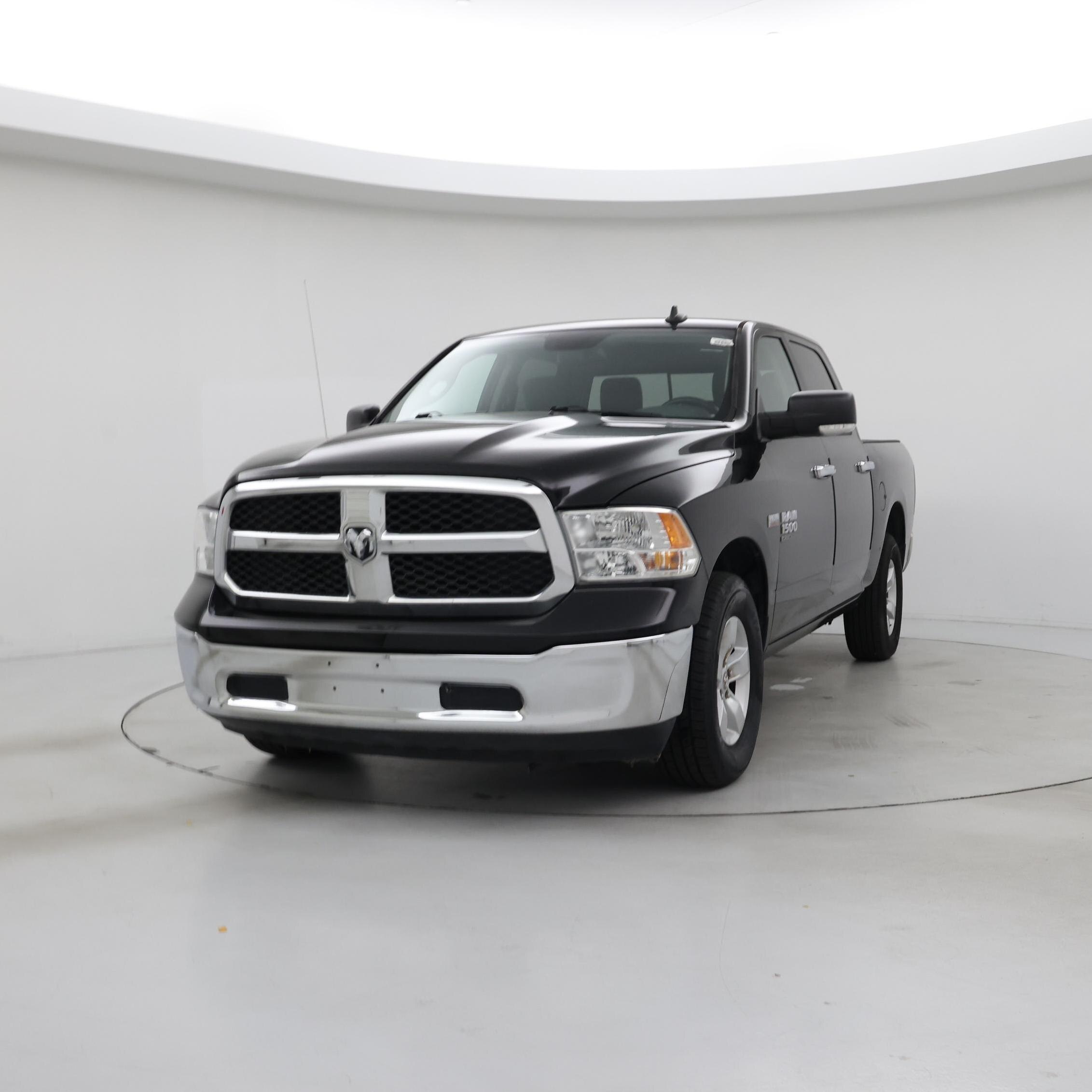 Thumbnail: 2020 RAM 1500 Classic - 4