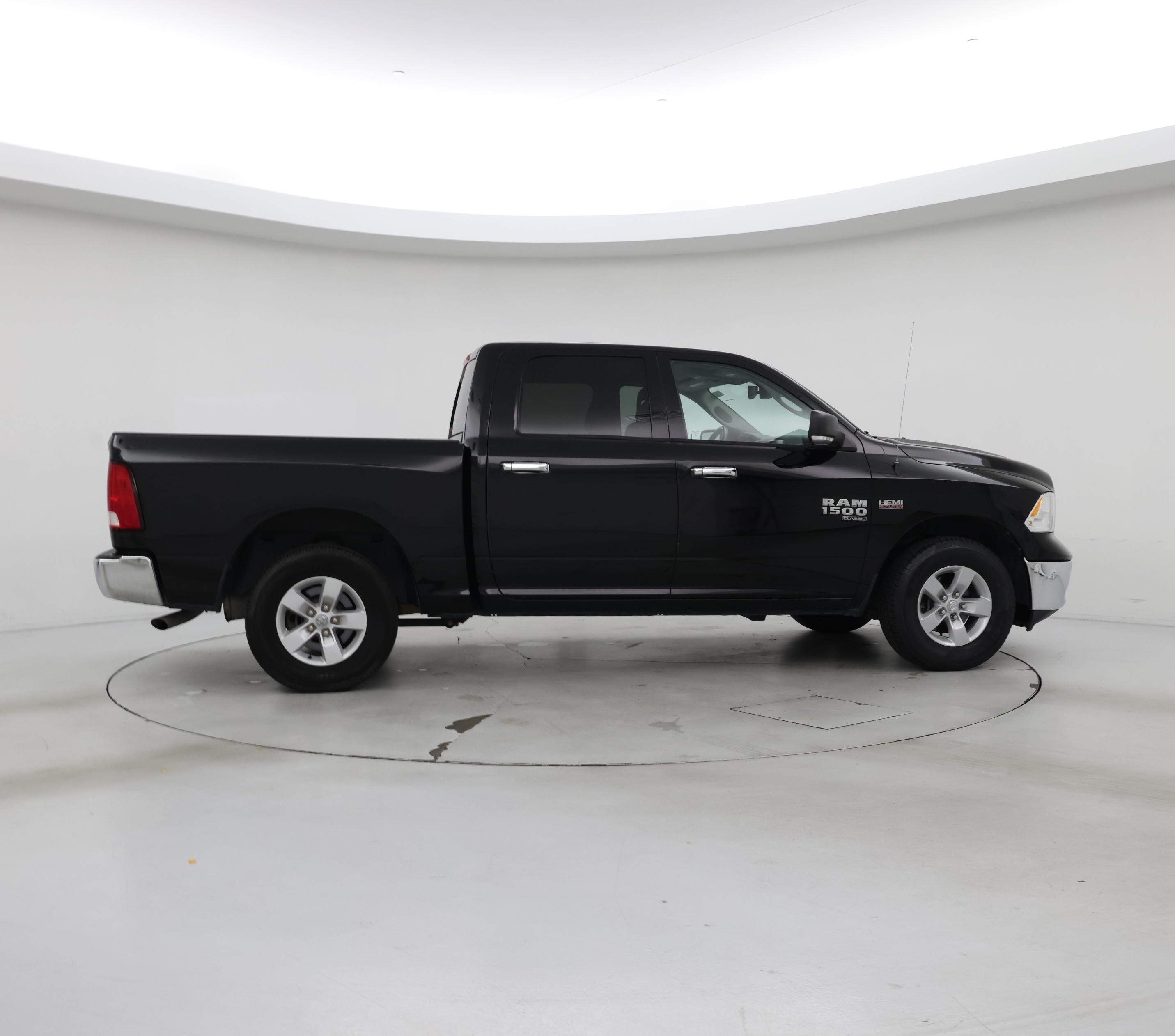Thumbnail: 2020 RAM 1500 Classic - 7