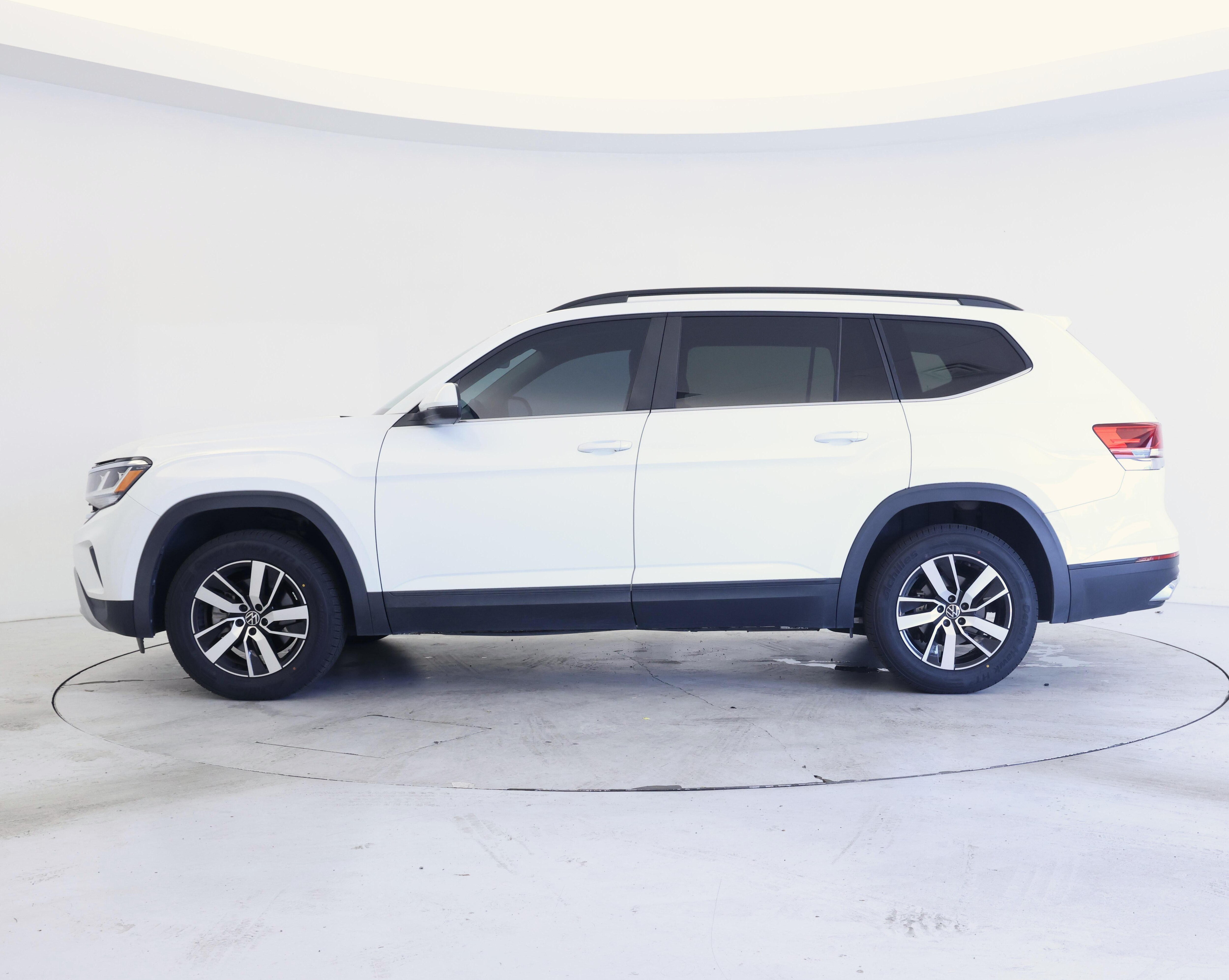 Thumbnail: 2021 Volkswagen Atlas - 3