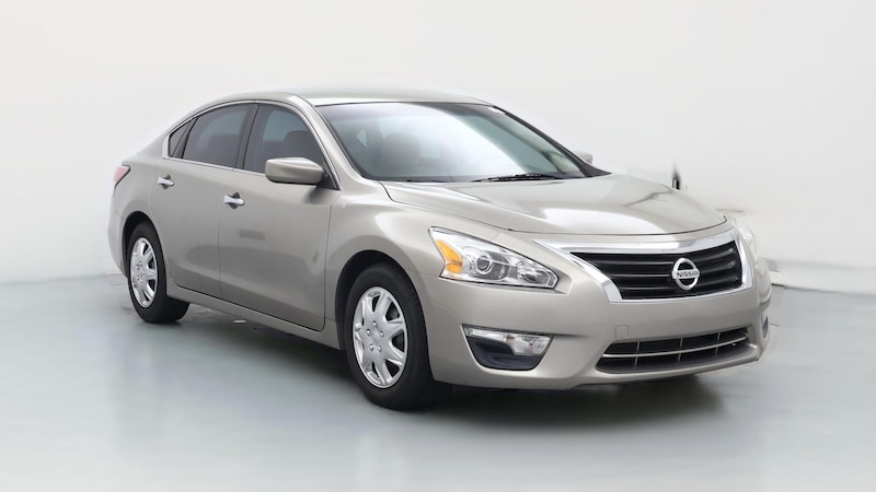 2014 Nissan Altima S Hero Image