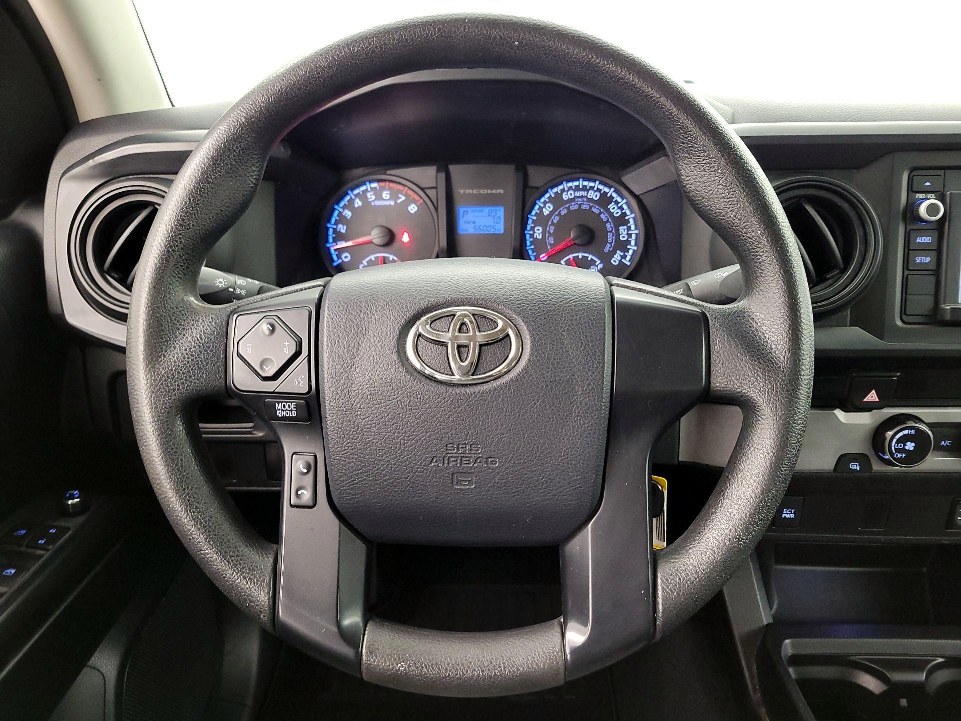 Thumbnail: 2016 Toyota Tacoma - 10