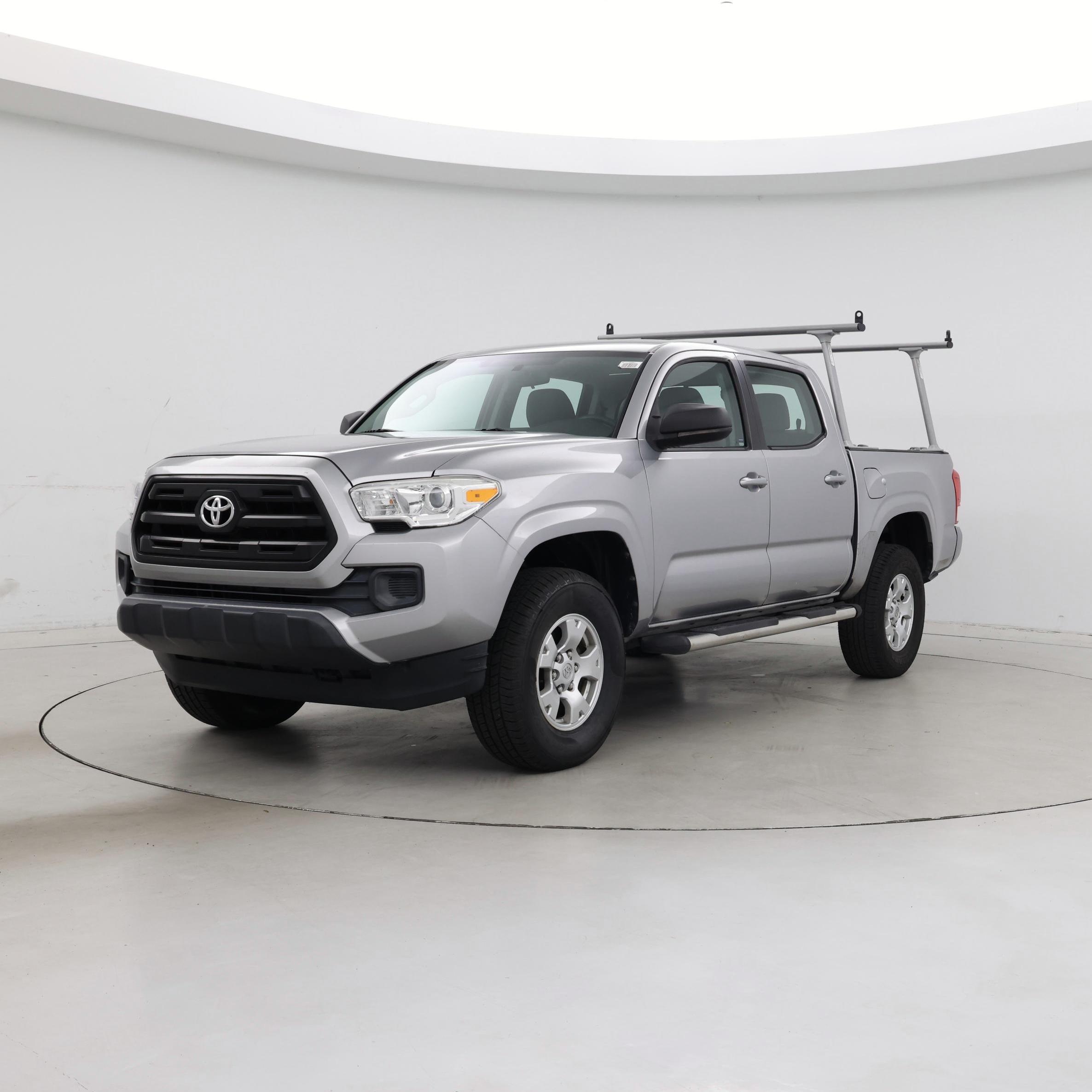 Thumbnail: 2016 Toyota Tacoma - 4