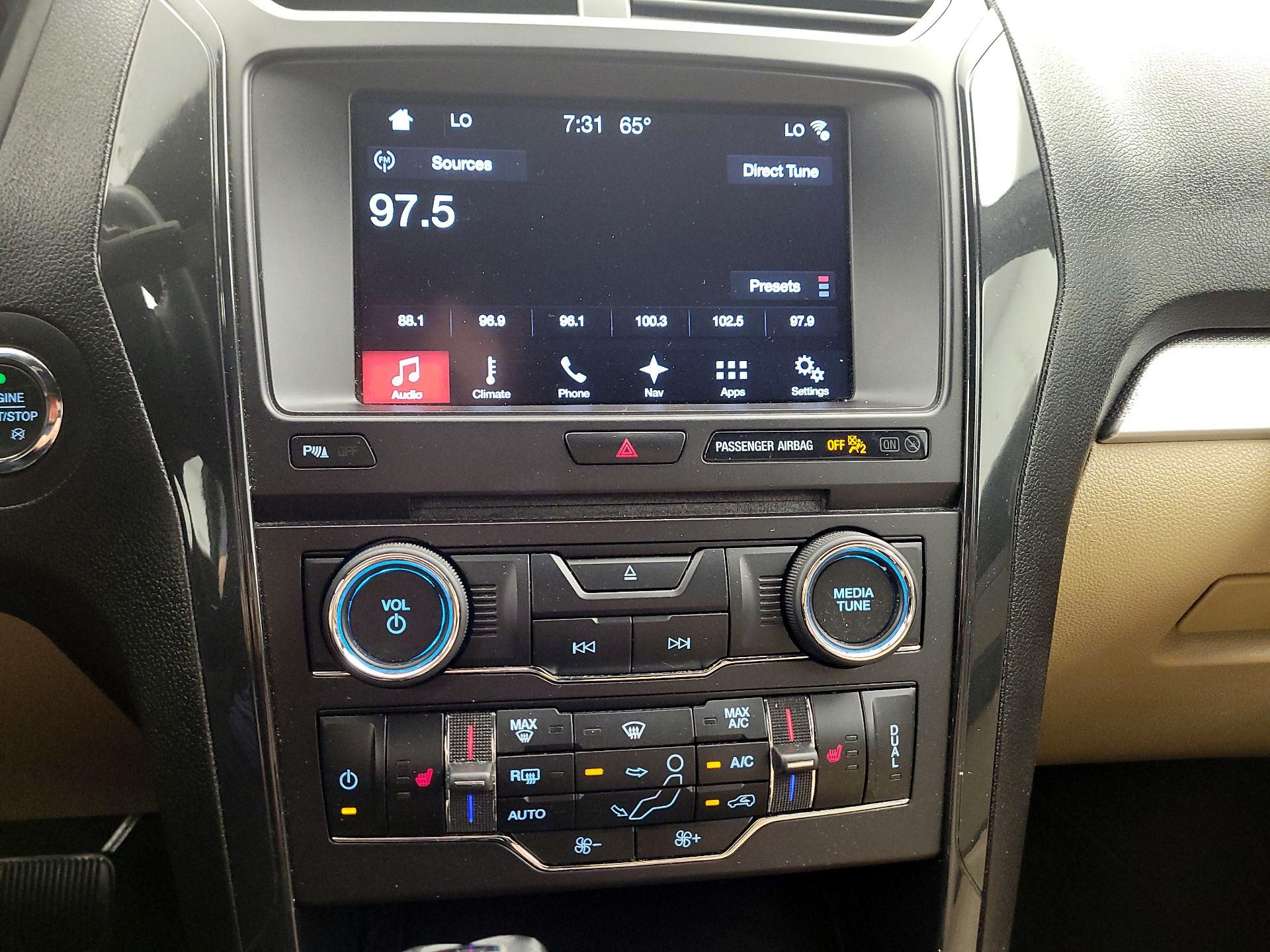 Thumbnail: 2017 Ford Explorer - 14