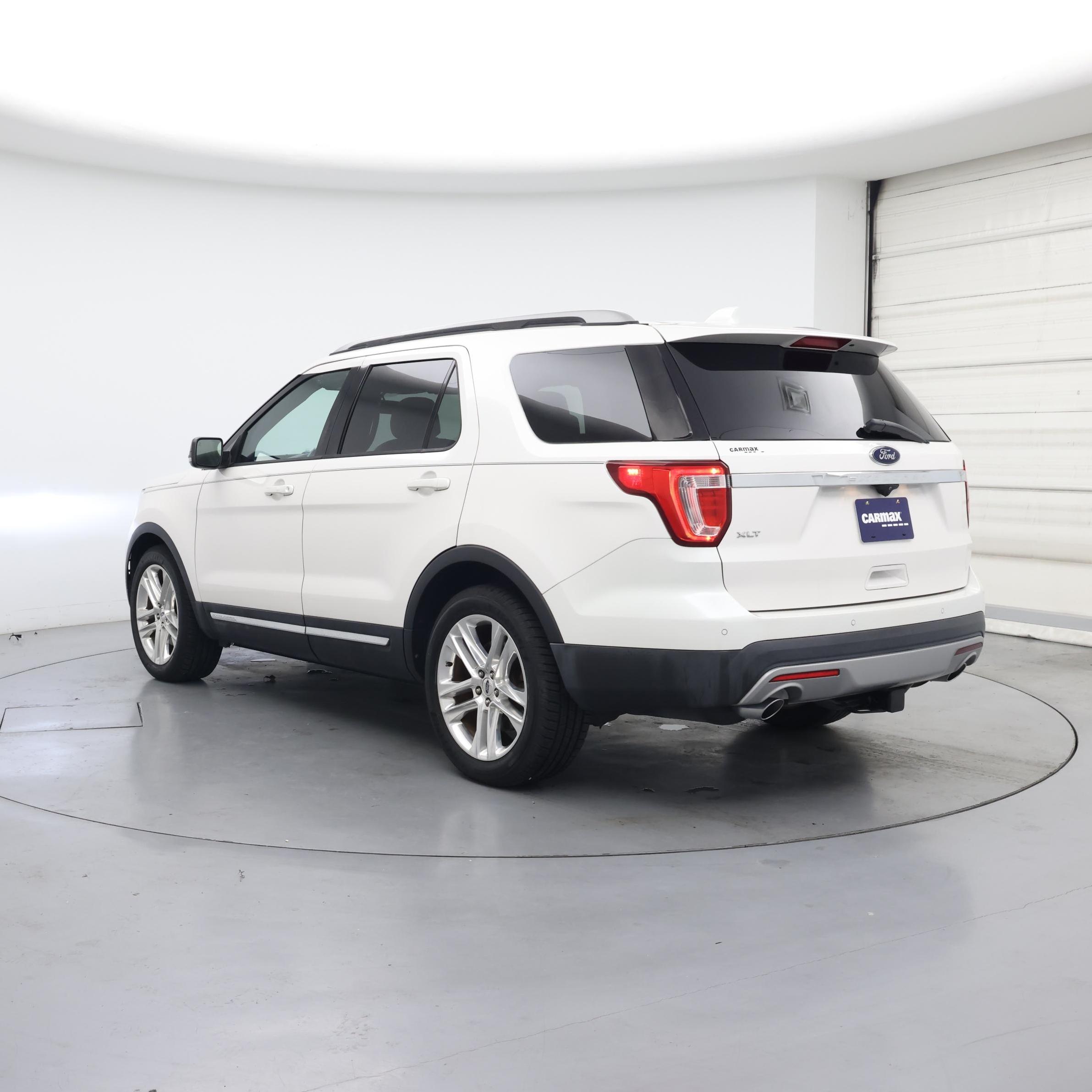 Thumbnail: 2017 Ford Explorer - 2