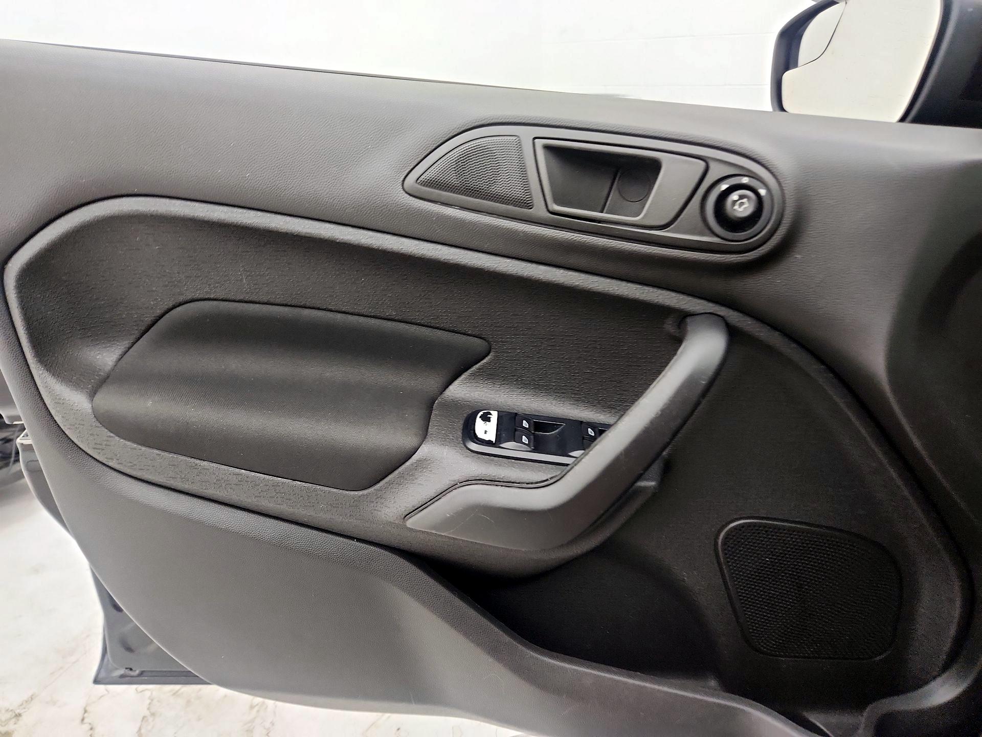 Thumbnail: 2019 Ford Fiesta - 12