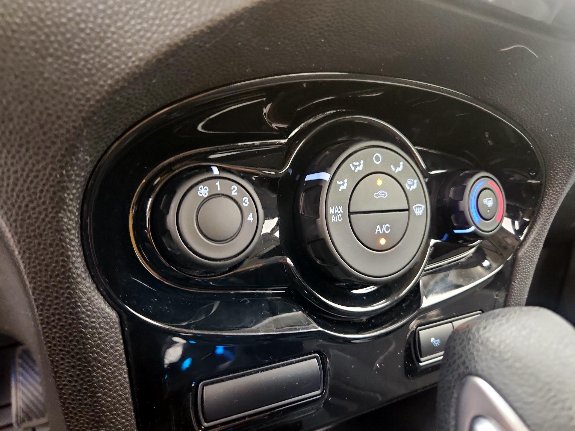 Thumbnail: 2019 Ford Fiesta - 16