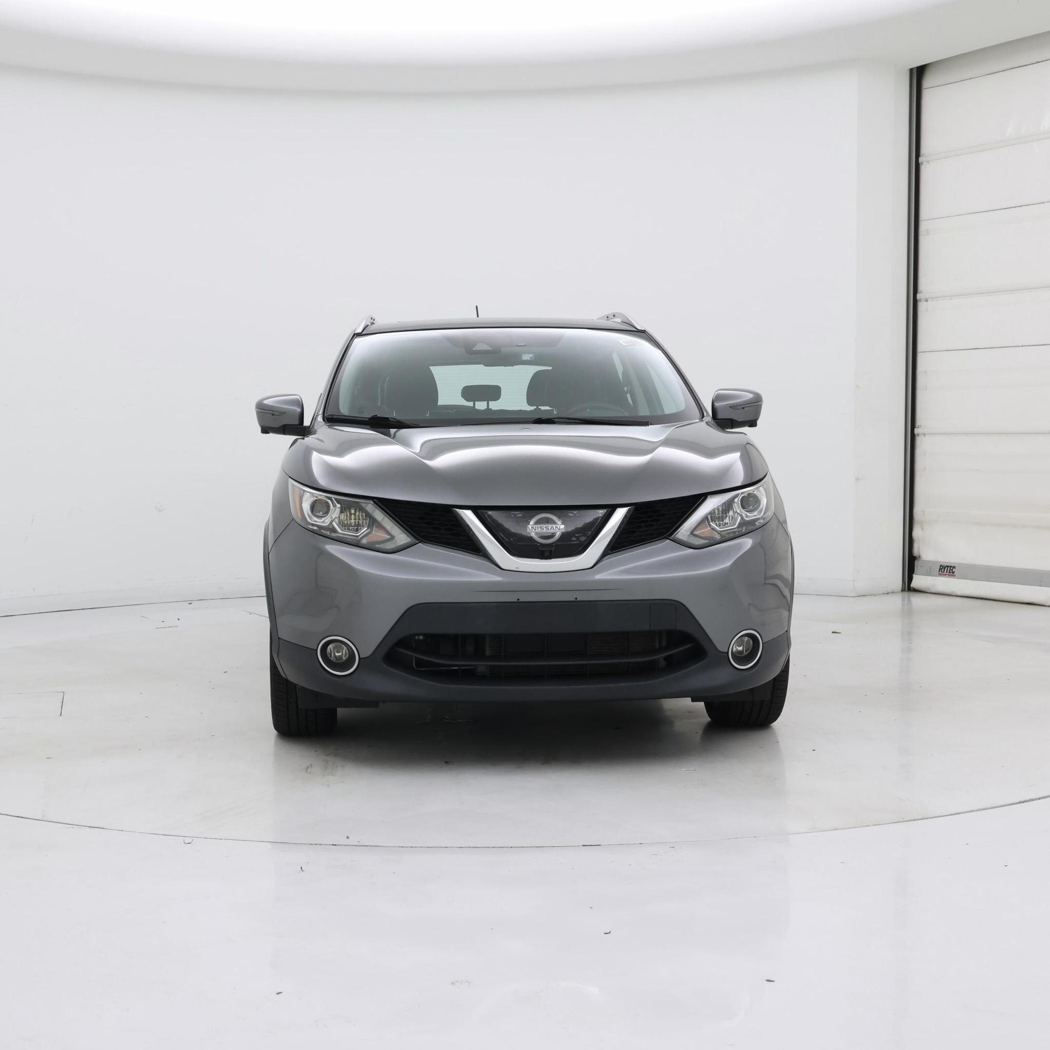 Thumbnail: 2017 Nissan Rogue Sport - 5
