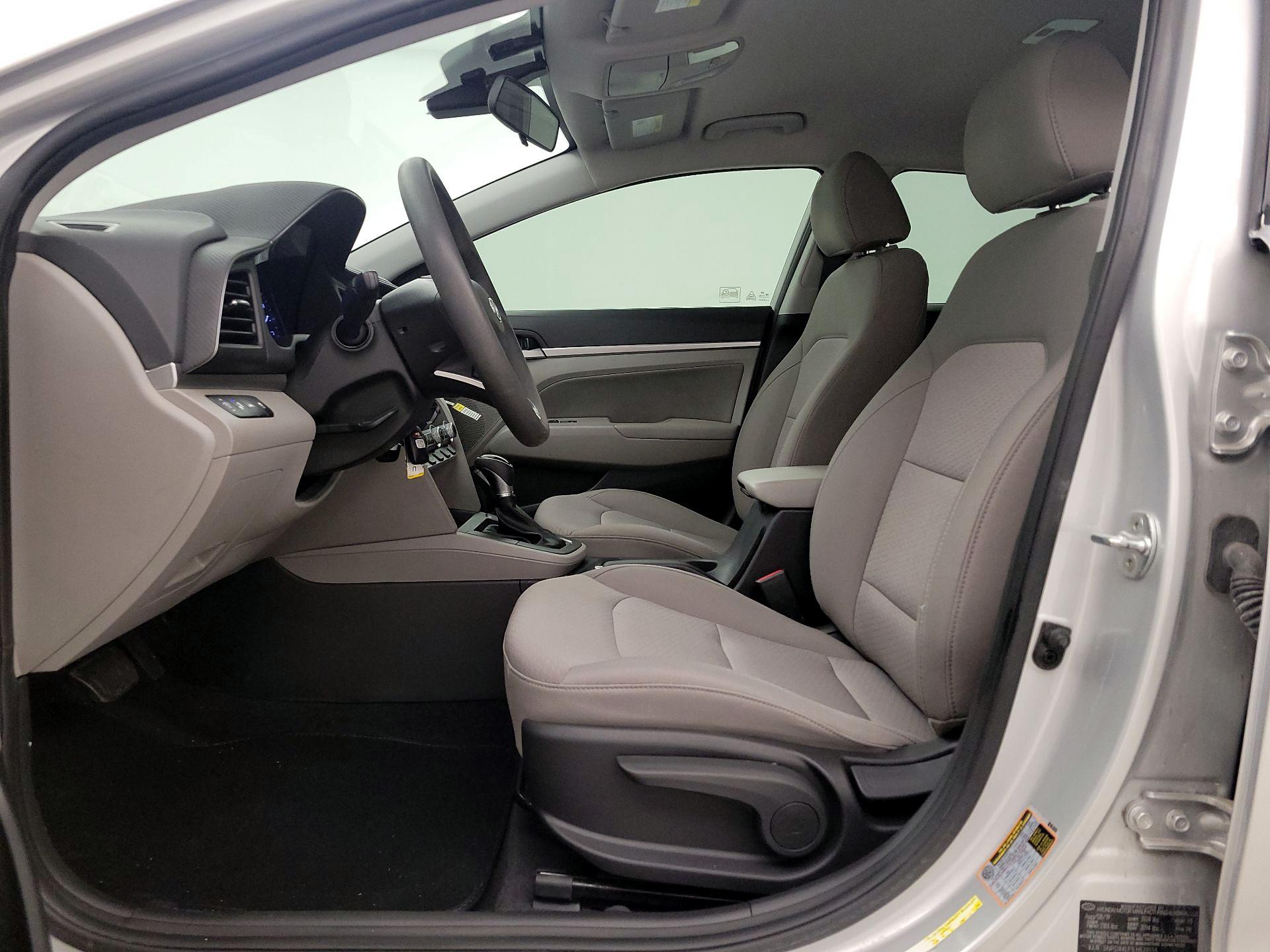 Thumbnail: 2020 Hyundai Elantra - 11