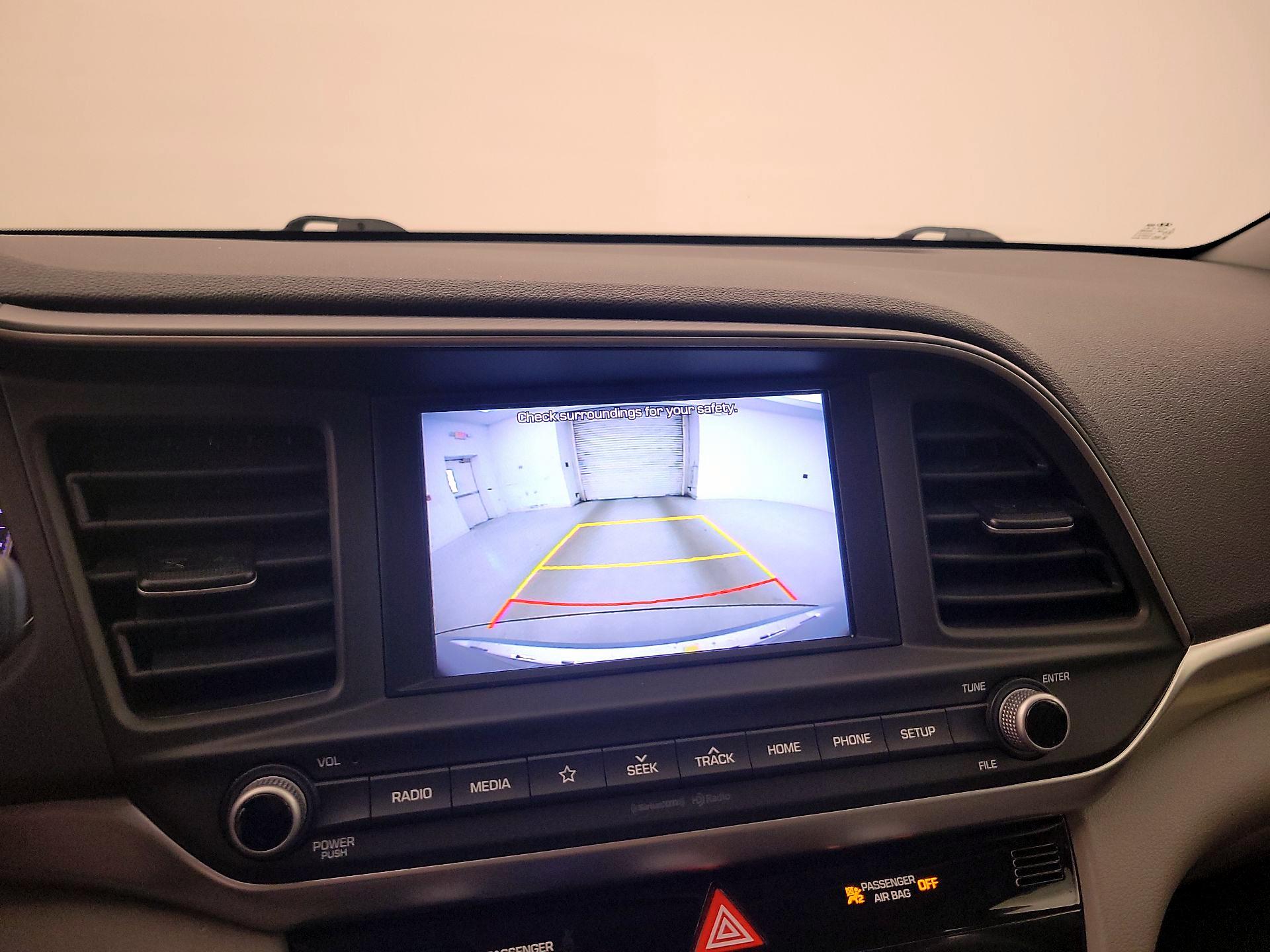Thumbnail: 2020 Hyundai Elantra - 14