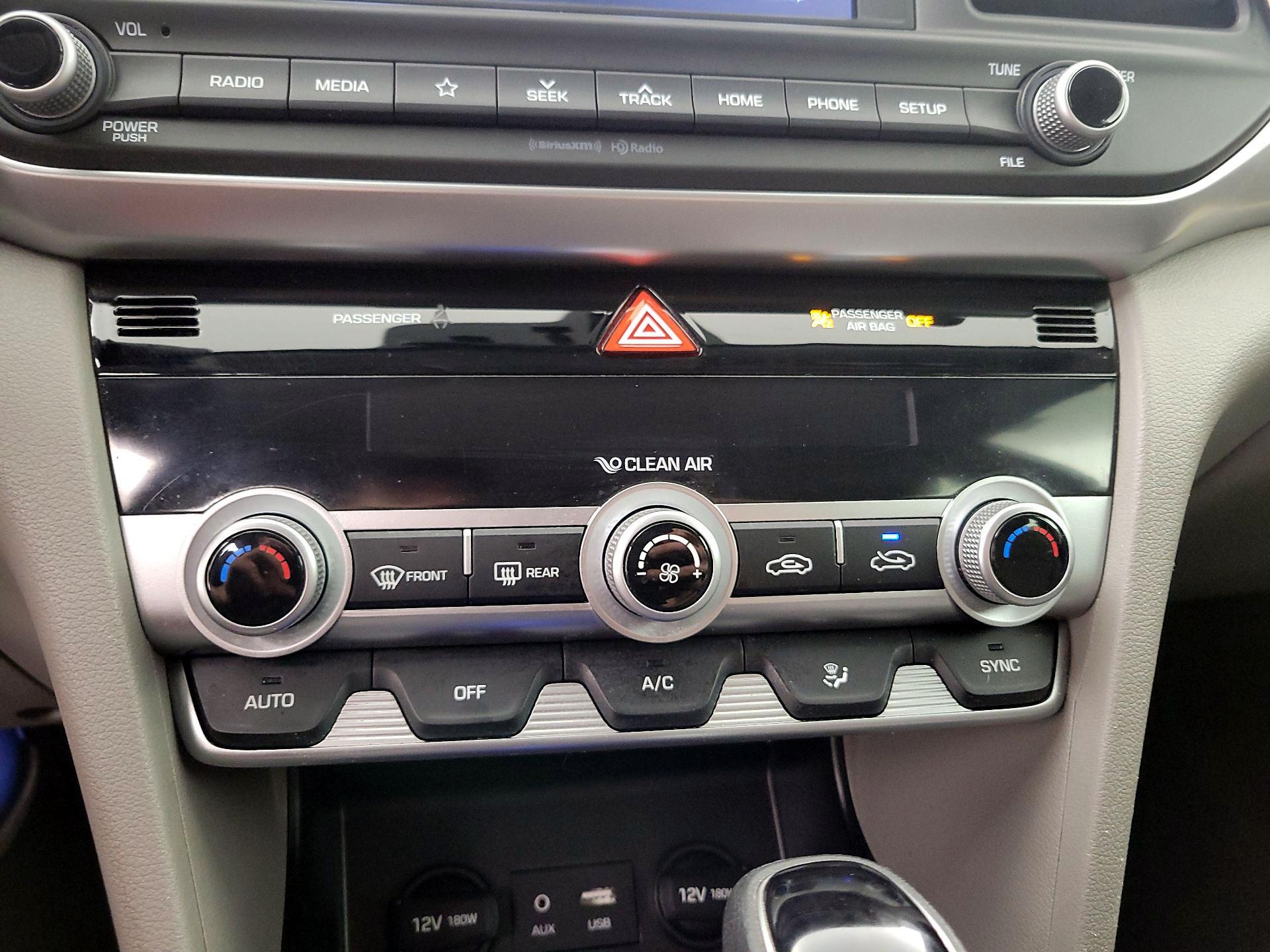 Thumbnail: 2020 Hyundai Elantra - 16
