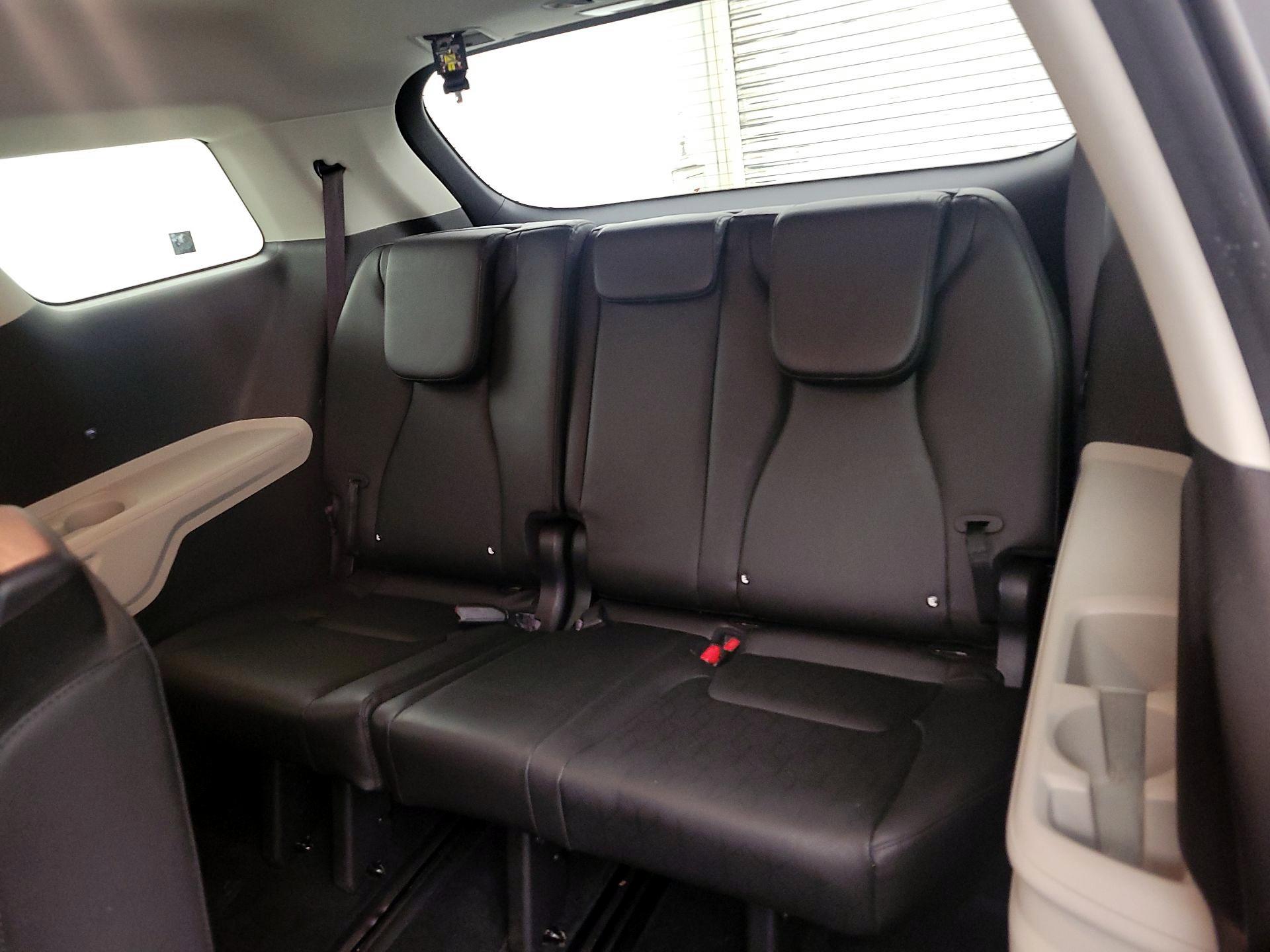 Thumbnail: 2023 Kia Carnival - 20
