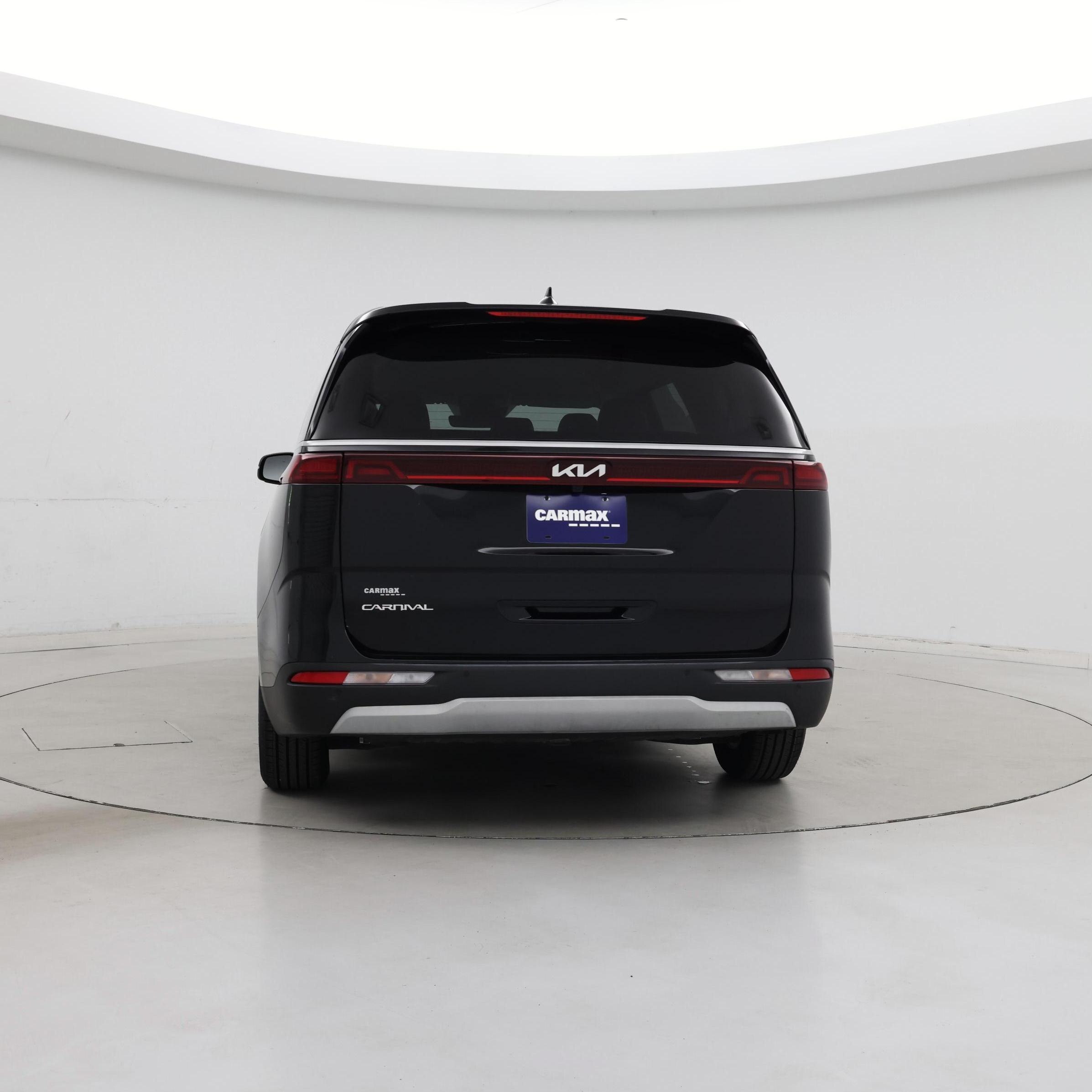 Thumbnail: 2023 Kia Carnival - 6