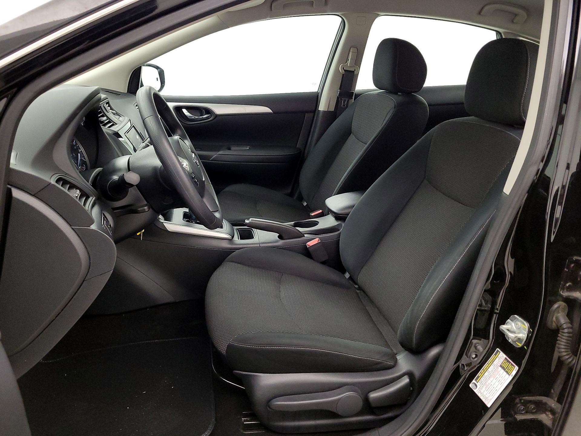Thumbnail: 2019 Nissan Sentra - 11