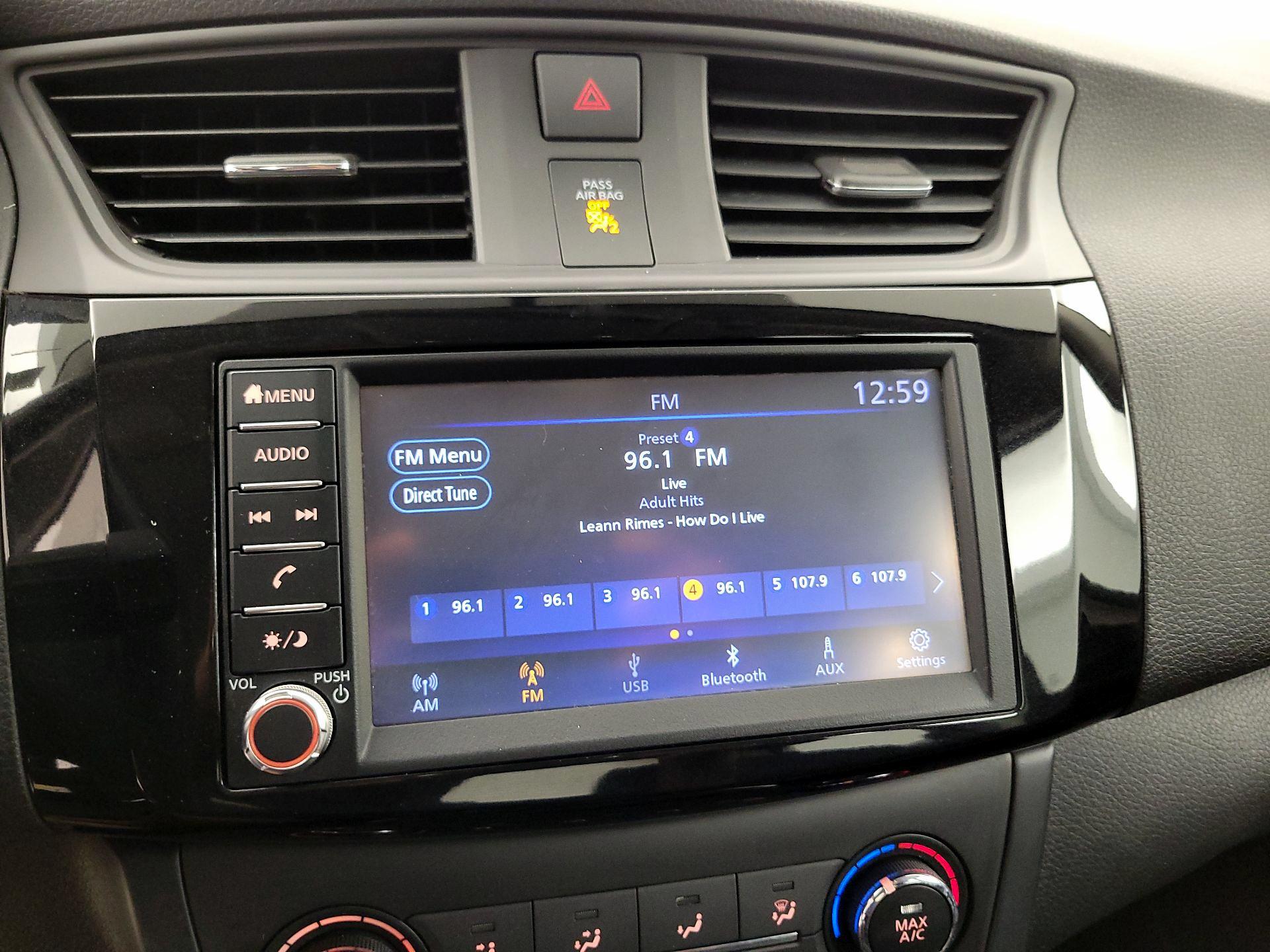 Thumbnail: 2019 Nissan Sentra - 15