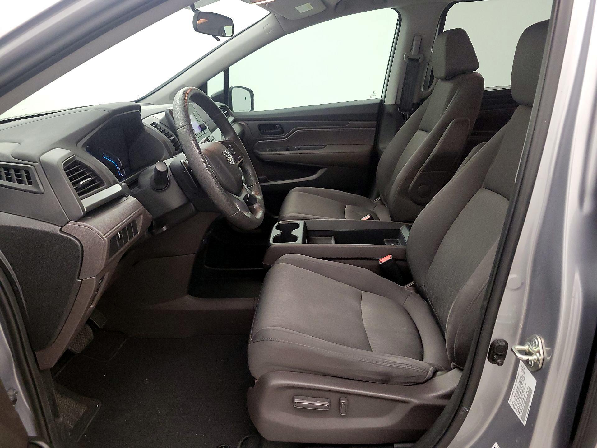 Thumbnail: 2019 Honda Odyssey - 11