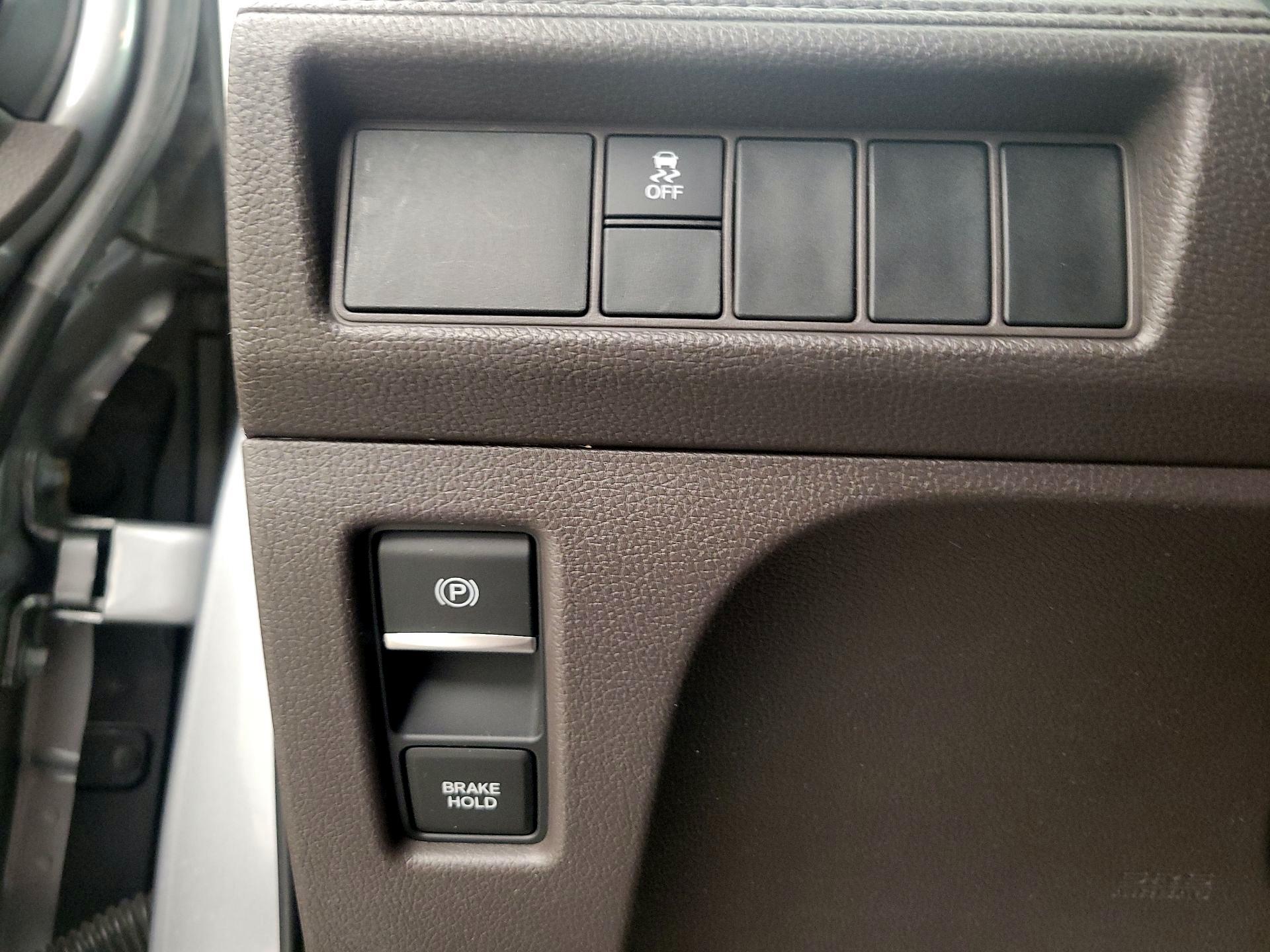 Thumbnail: 2019 Honda Odyssey - 13