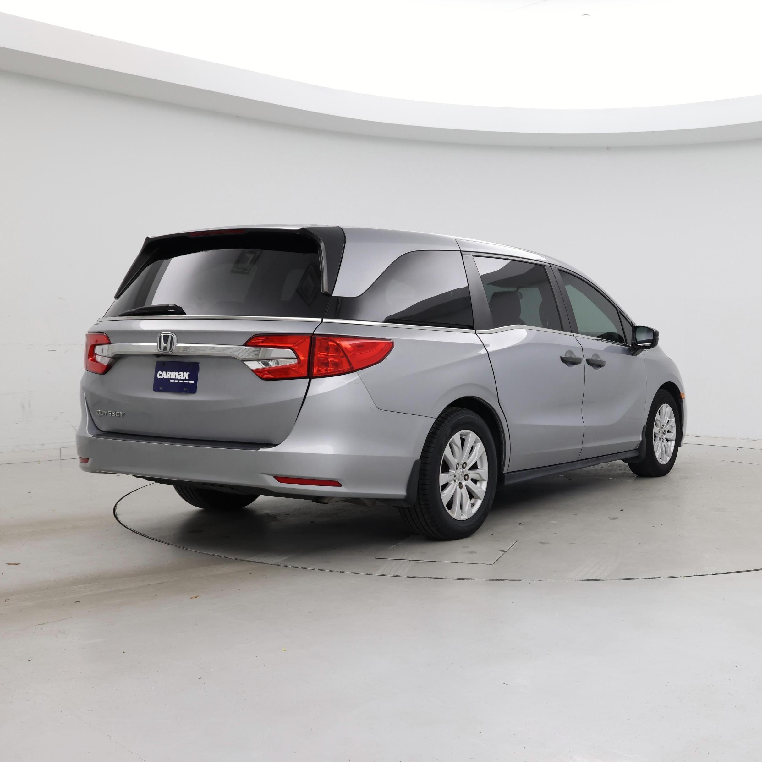 Thumbnail: 2019 Honda Odyssey - 8