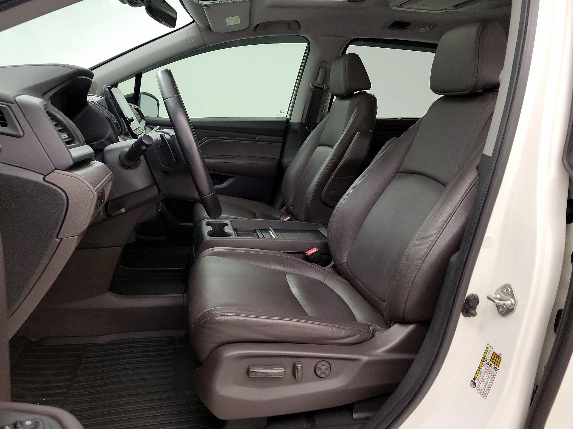 Thumbnail: 2018 Honda Odyssey - 11
