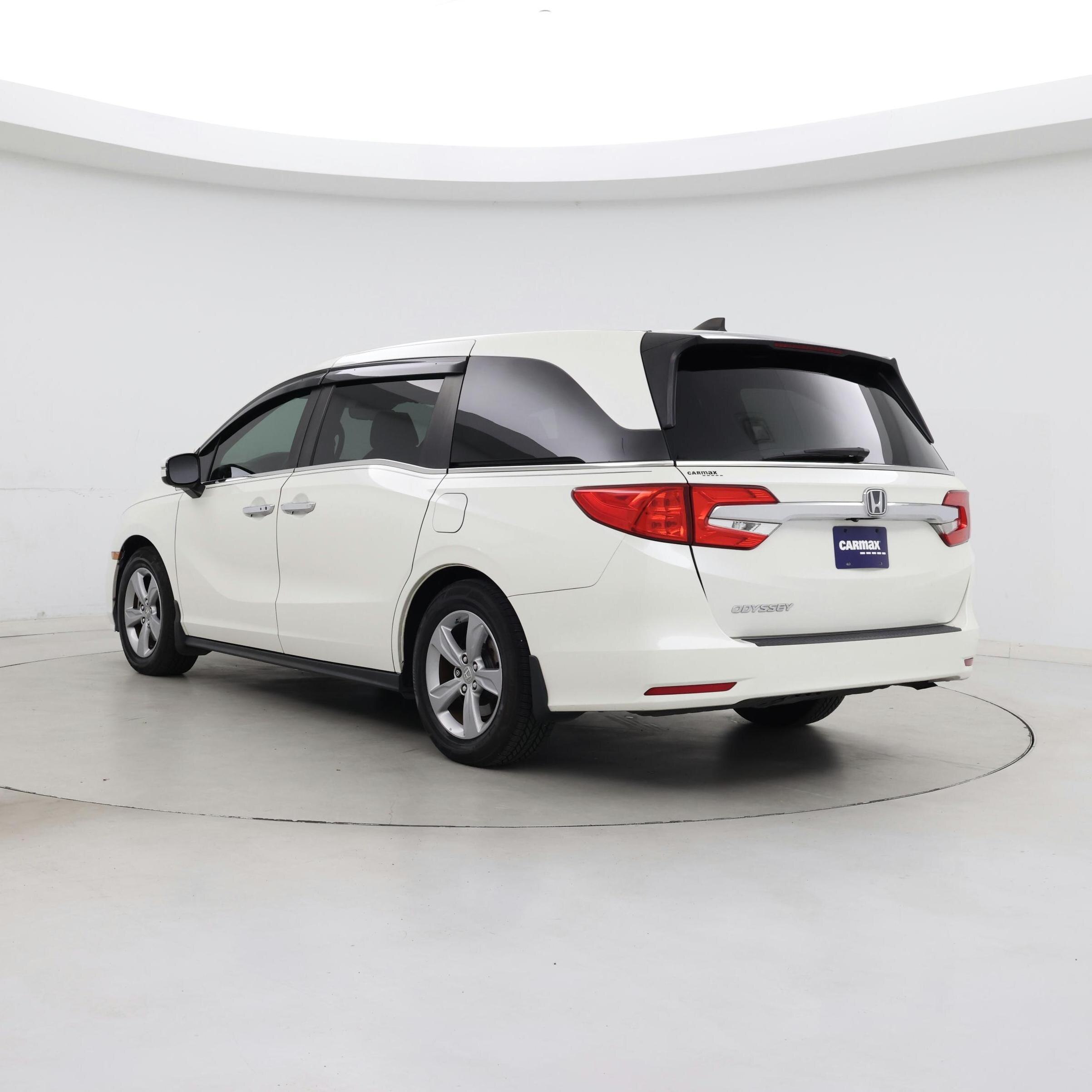 Thumbnail: 2018 Honda Odyssey - 2