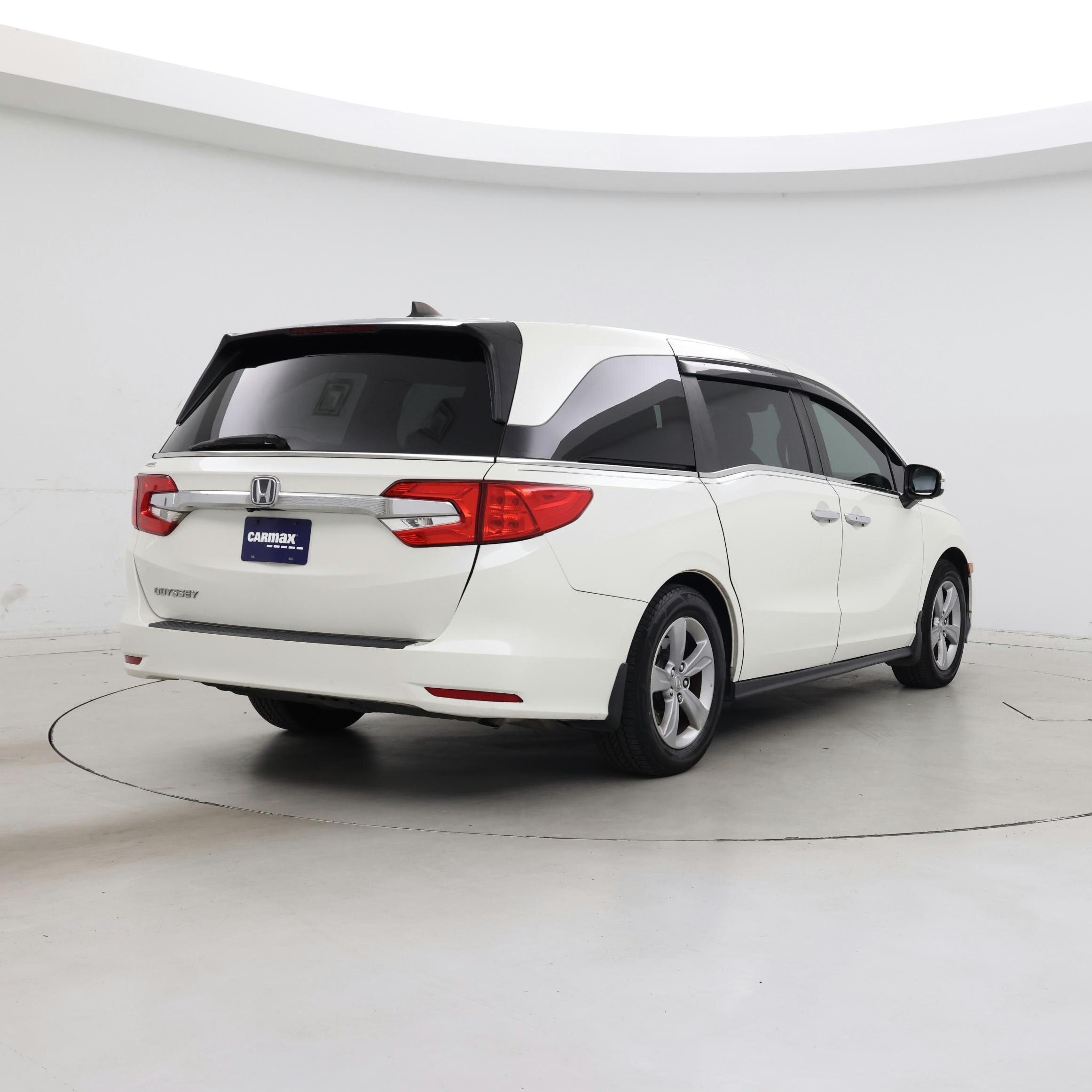 Thumbnail: 2018 Honda Odyssey - 8
