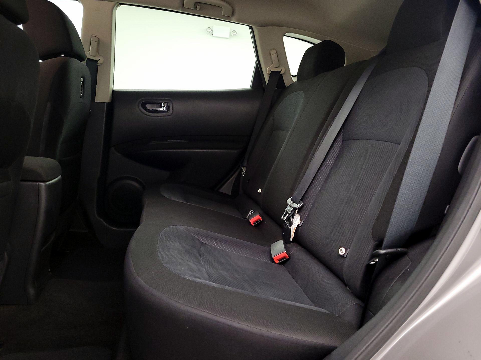 Thumbnail: 2013 Nissan Rogue - 18